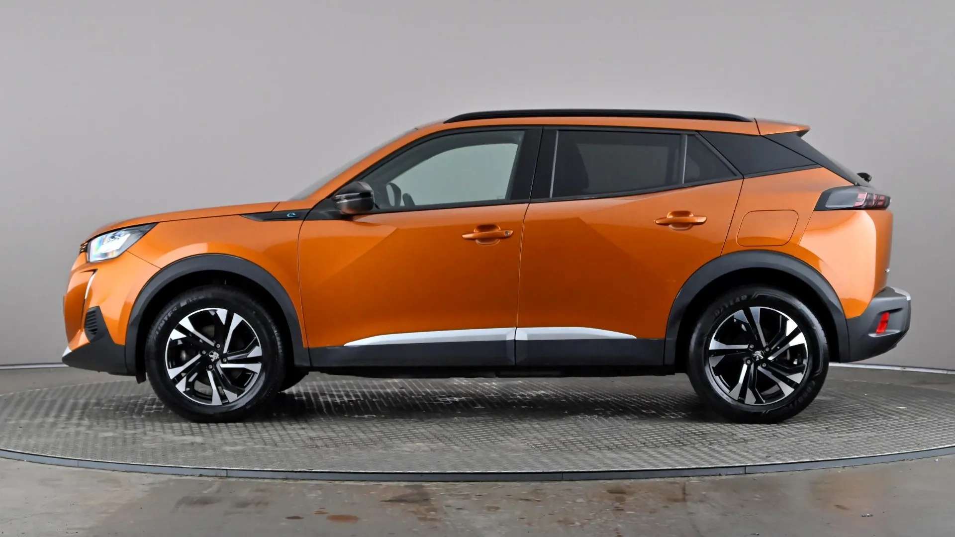 A 2023 PEUGEOT 2008 100kW Allure Premium+ 50kWh Auto A 2023 PEUGEOT 2008 100kW Allure Premium+ 50kWh Auto