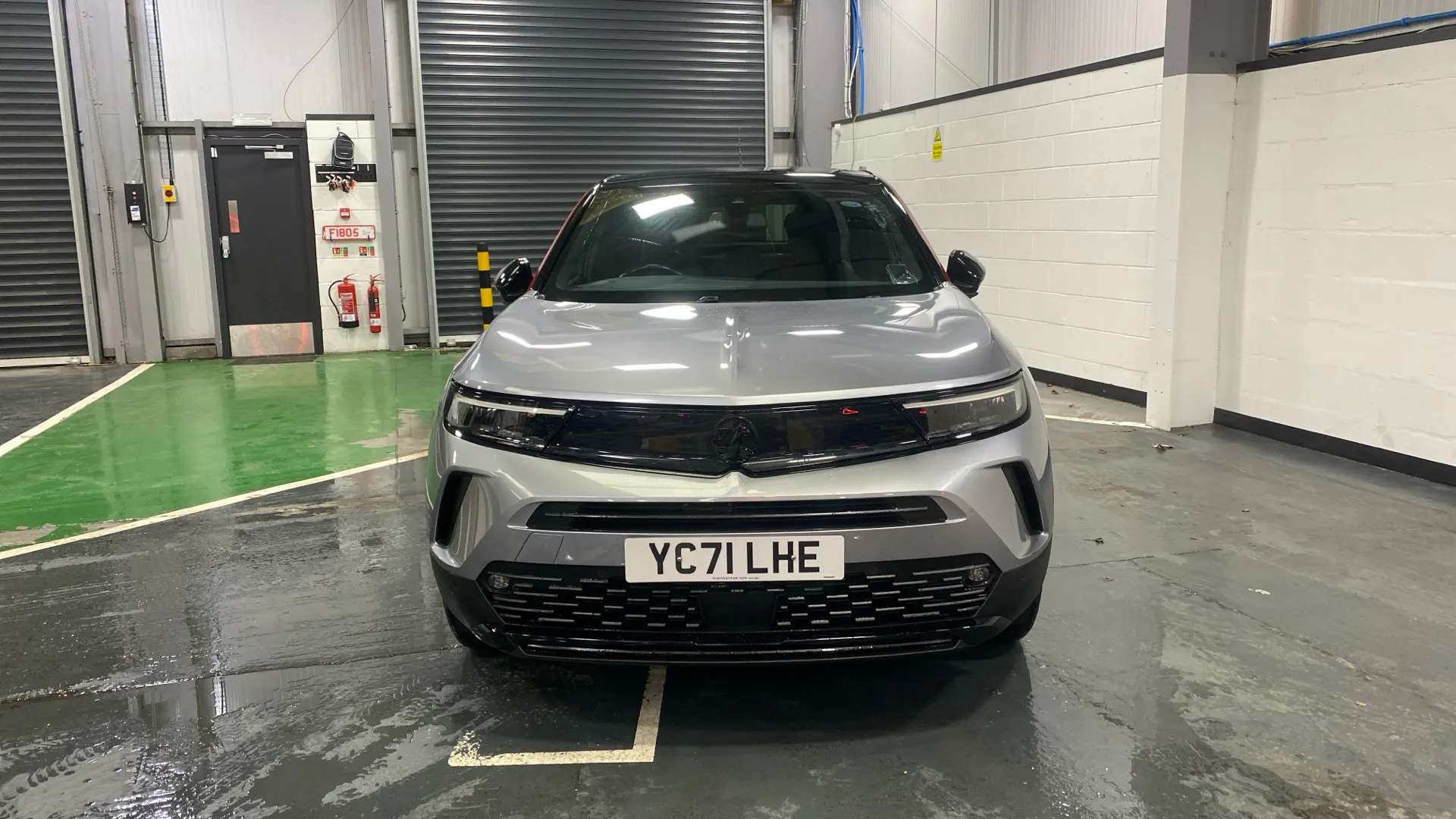 A 2021 VAUXHALL MOKKA 100kW SRi Nav Premium 50kWh Auto A 2021 VAUXHALL MOKKA 100kW SRi Nav Premium 50kWh Auto