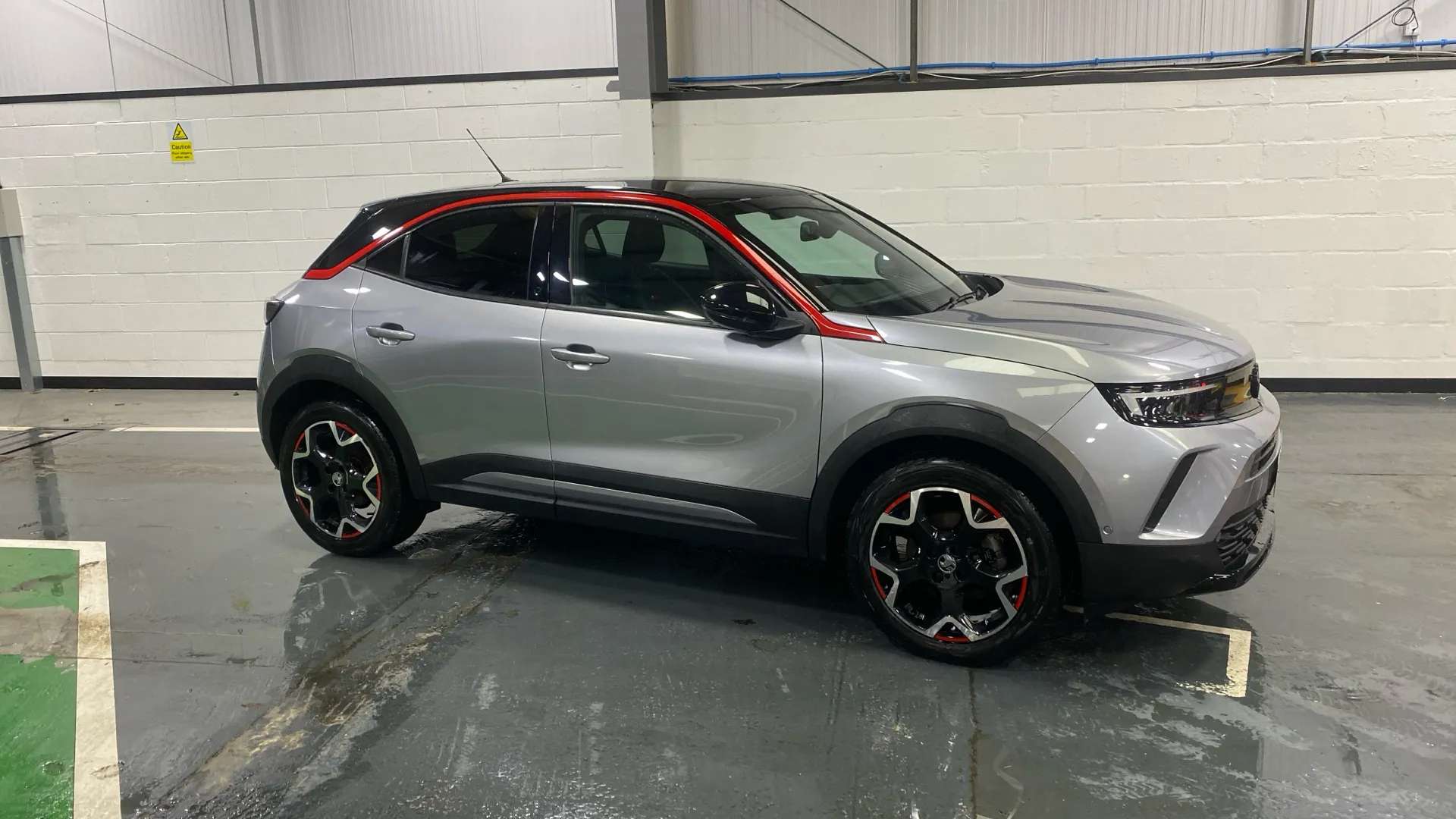 A 2021 VAUXHALL MOKKA 100kW SRi Nav Premium 50kWh Auto A 2021 VAUXHALL MOKKA 100kW SRi Nav Premium 50kWh Auto