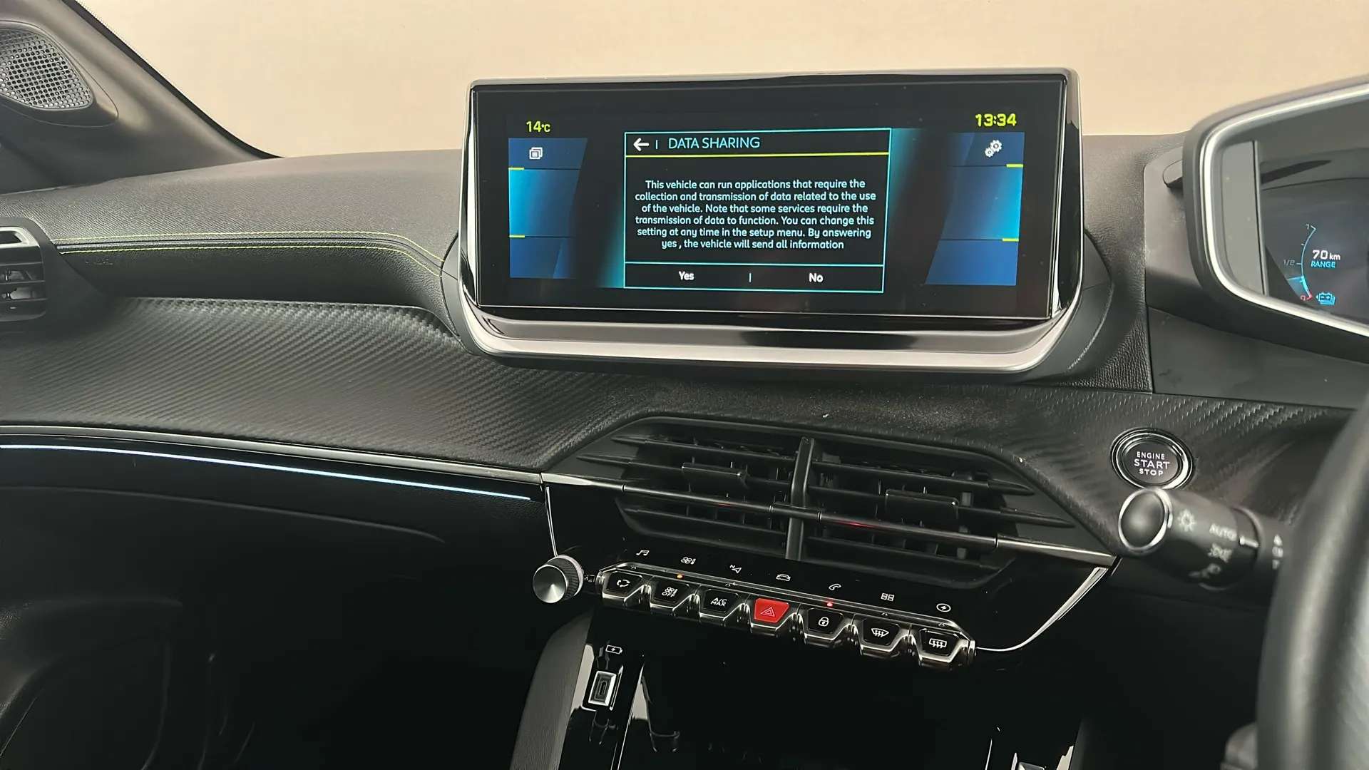 2022 PEUGEOT 208 2022 PEUGEOT 208