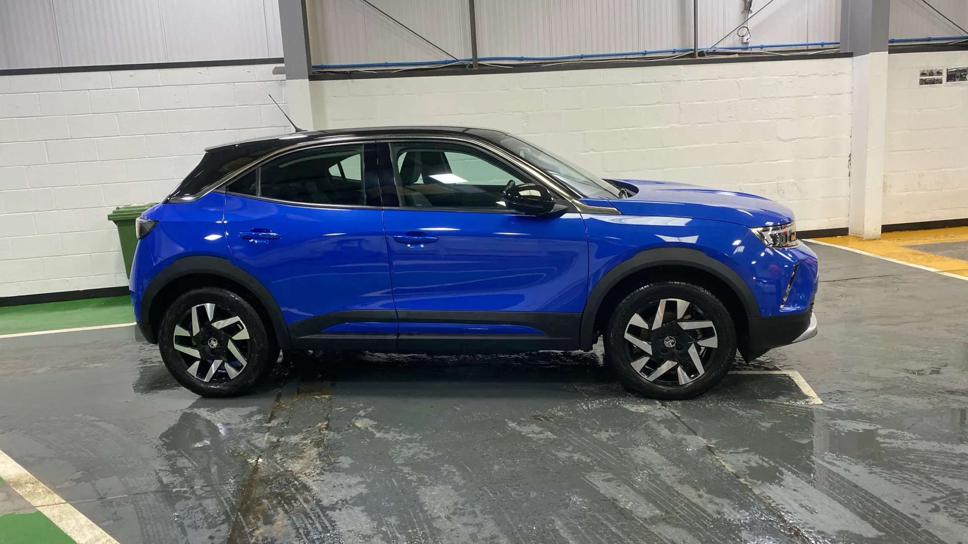 A 2022 VAUXHALL MOKKA 100kW Elite Premium 50kWh Auto A 2022 VAUXHALL MOKKA 100kW Elite Premium 50kWh Auto
