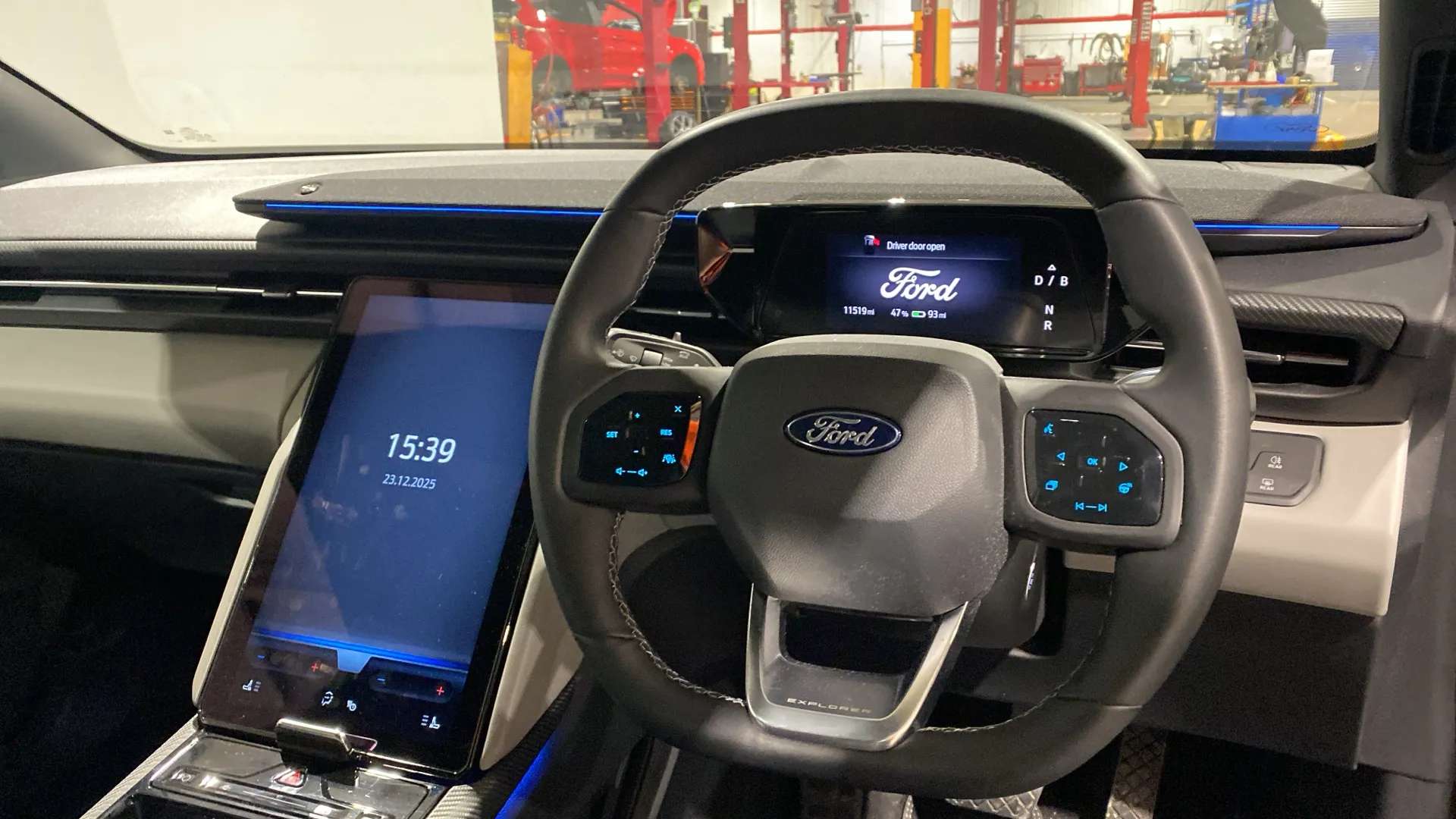 A 2025 FORD EXPLORER 210kW Premium 77kWh Auto A 2025 FORD EXPLORER 210kW Premium 77kWh Auto