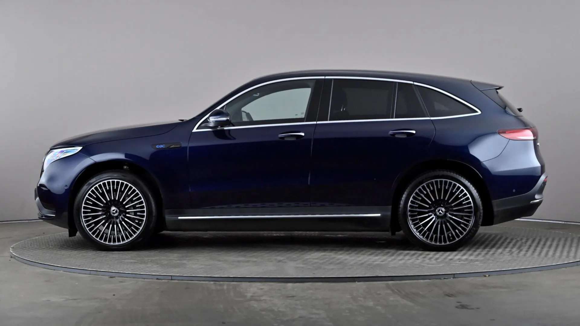 A 2022 MERCEDES-BENZ EQC EQC 400 300kW AMG Line Premium 80kWh Auto A 2022 MERCEDES-BENZ EQC EQC 400 300kW AMG Line Premium 80kWh Auto