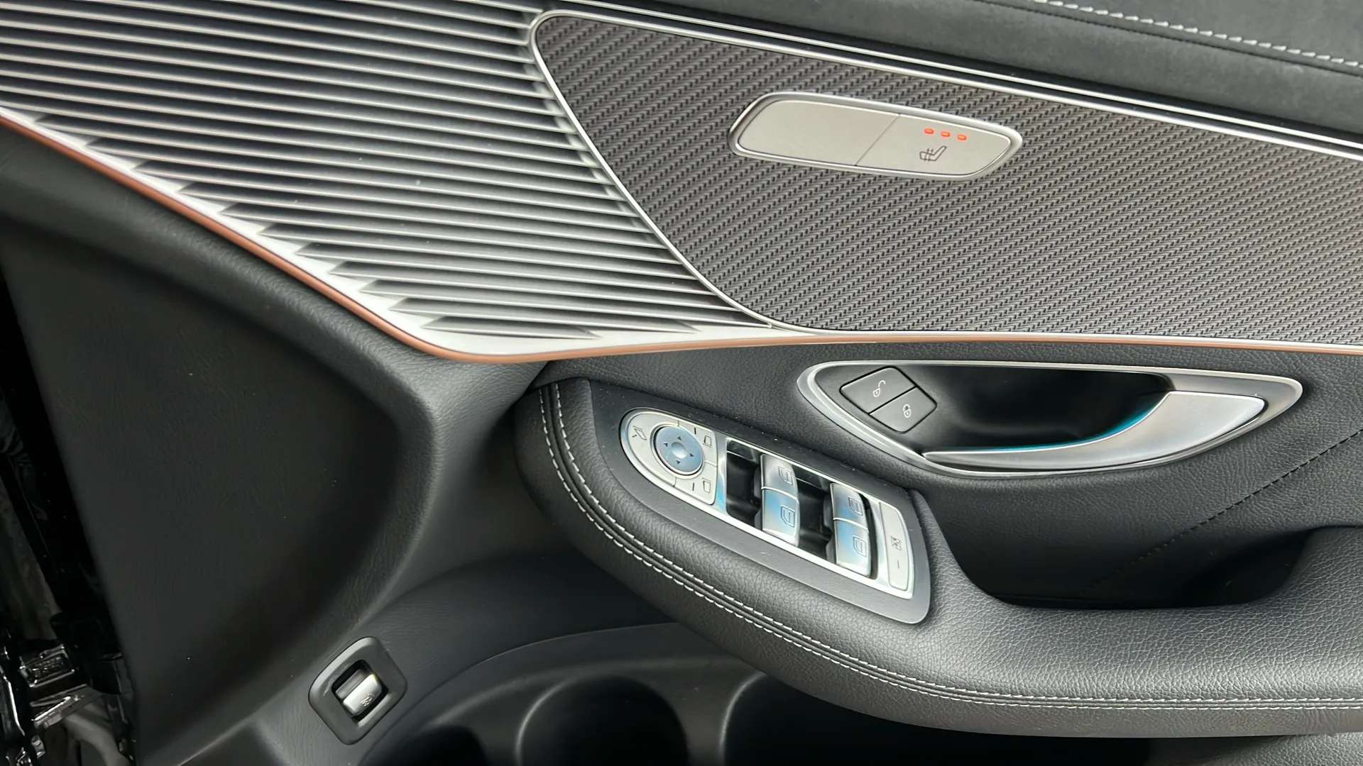 2022 MERCEDES-BENZ EQC 2022 MERCEDES-BENZ EQC