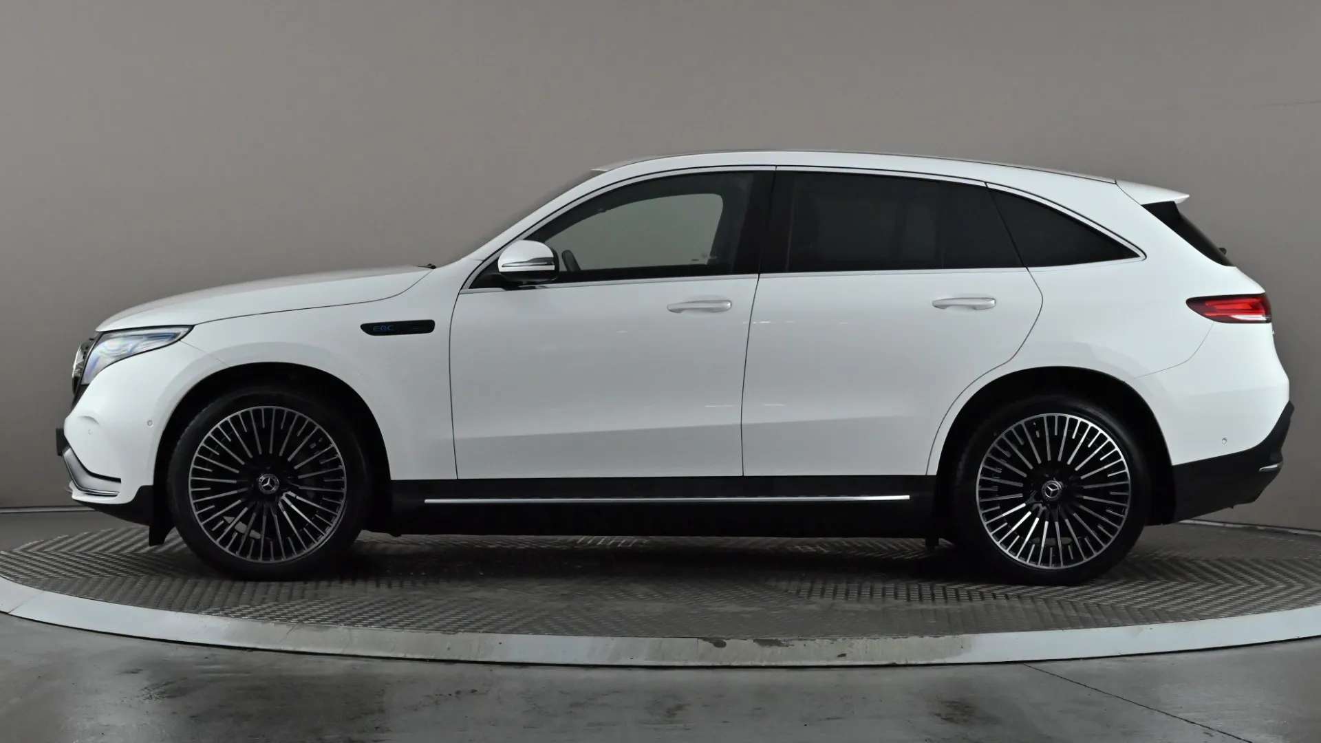 A 2023 MERCEDES-BENZ EQC EQC 400 300kW AMG Line Premium 80kWh Auto A 2023 MERCEDES-BENZ EQC EQC 400 300kW AMG Line Premium 80kWh Auto