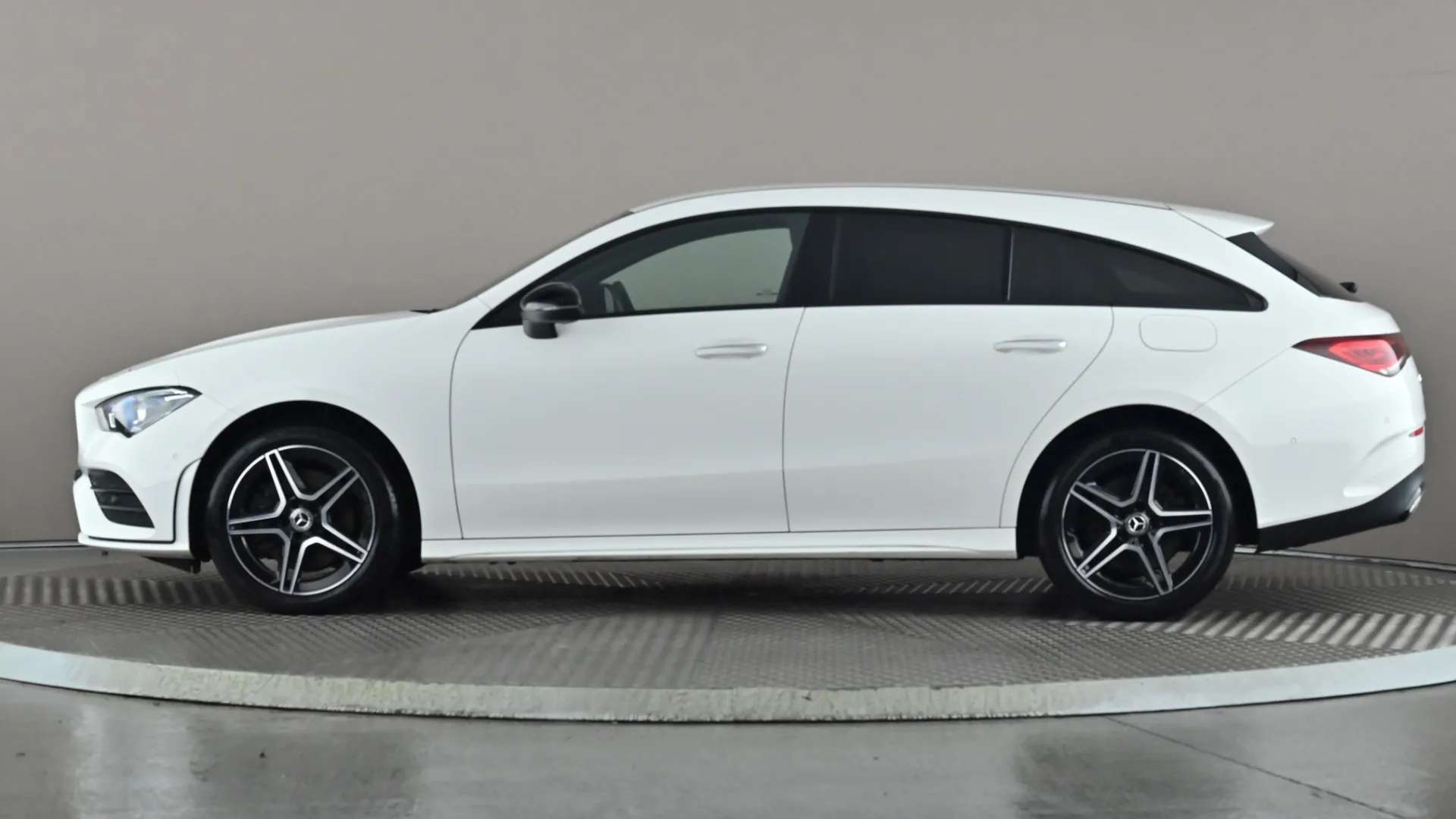 A 2022 MERCEDES-BENZ CLA CLASS CLA 250e AMG Line Premium Tip Auto A 2022 MERCEDES-BENZ CLA CLASS CLA 250e AMG Line Premium Tip Auto