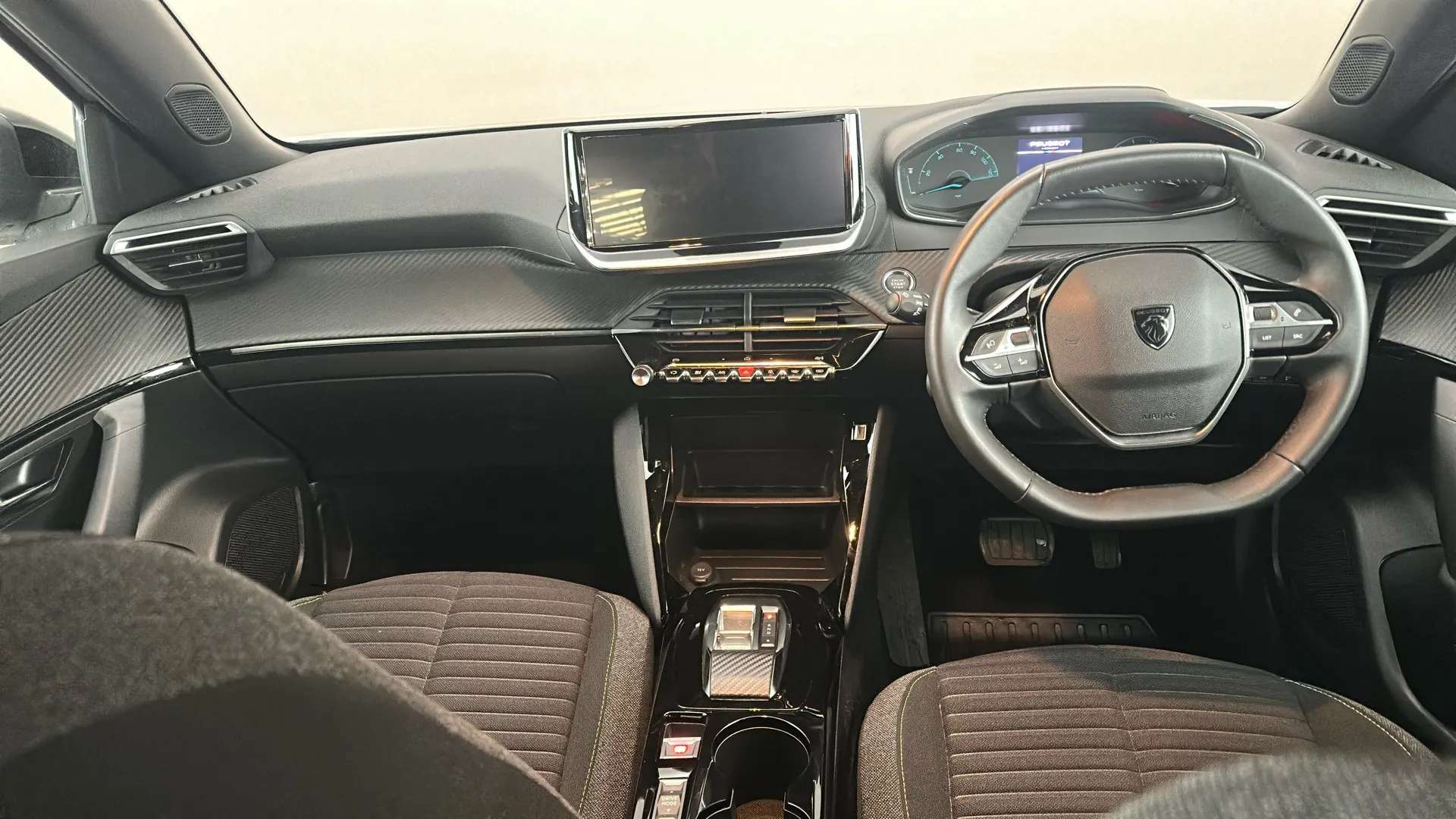 2024 PEUGEOT 2008 2024 PEUGEOT 2008