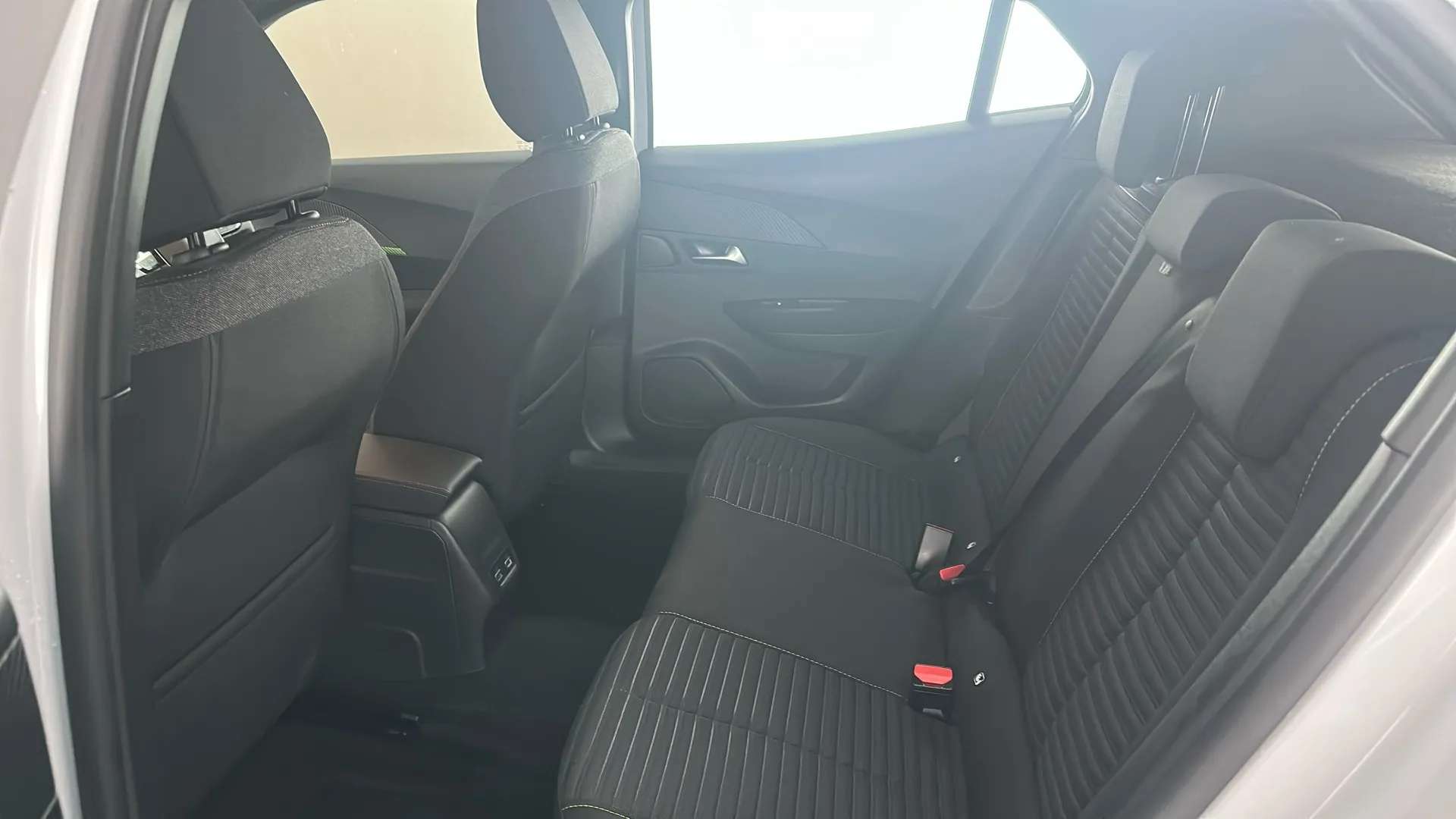 2024 PEUGEOT 2008 2024 PEUGEOT 2008