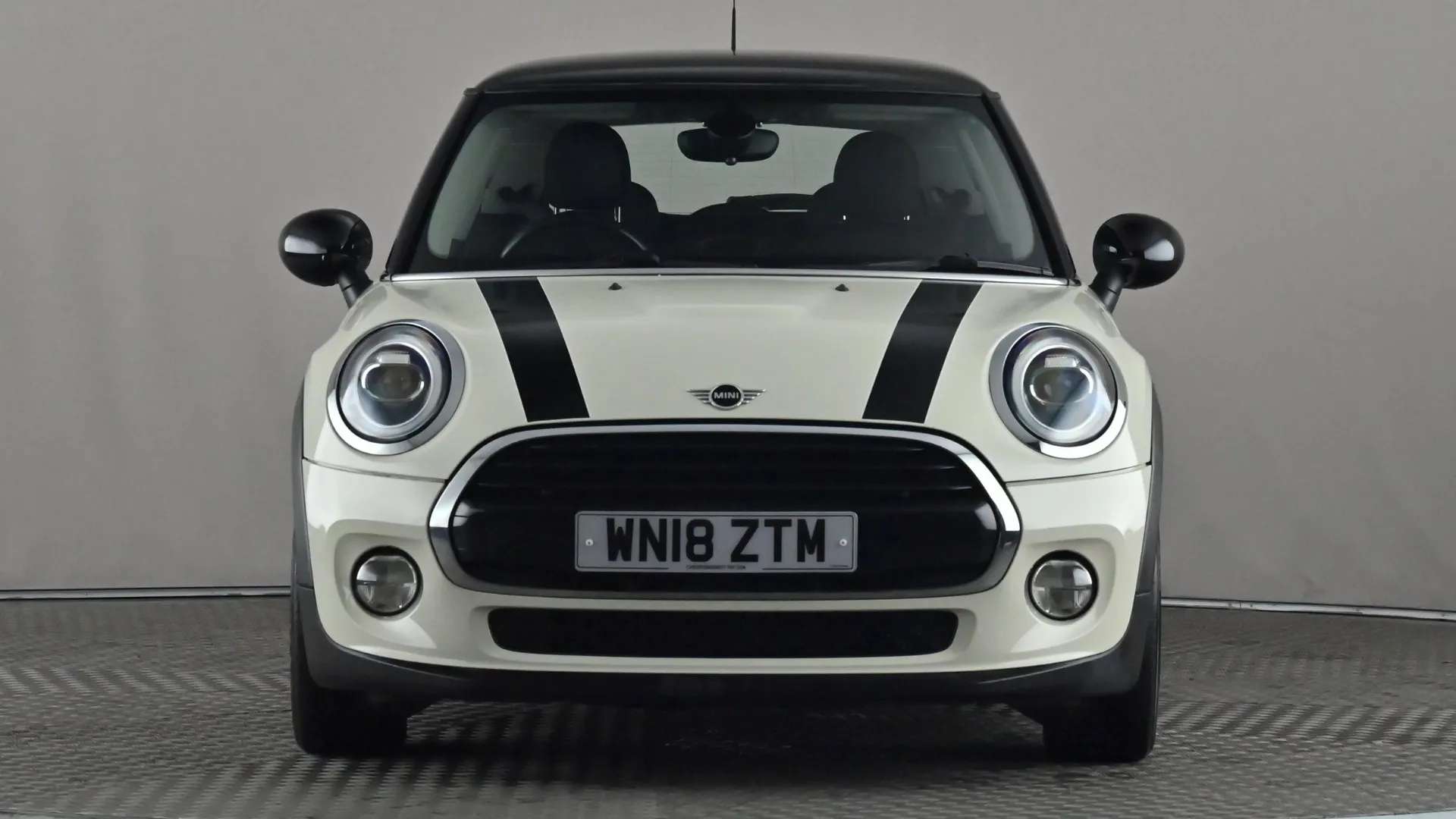 A 2018 MINI HATCH 1.5 Cooper II A 2018 MINI HATCH 1.5 Cooper II