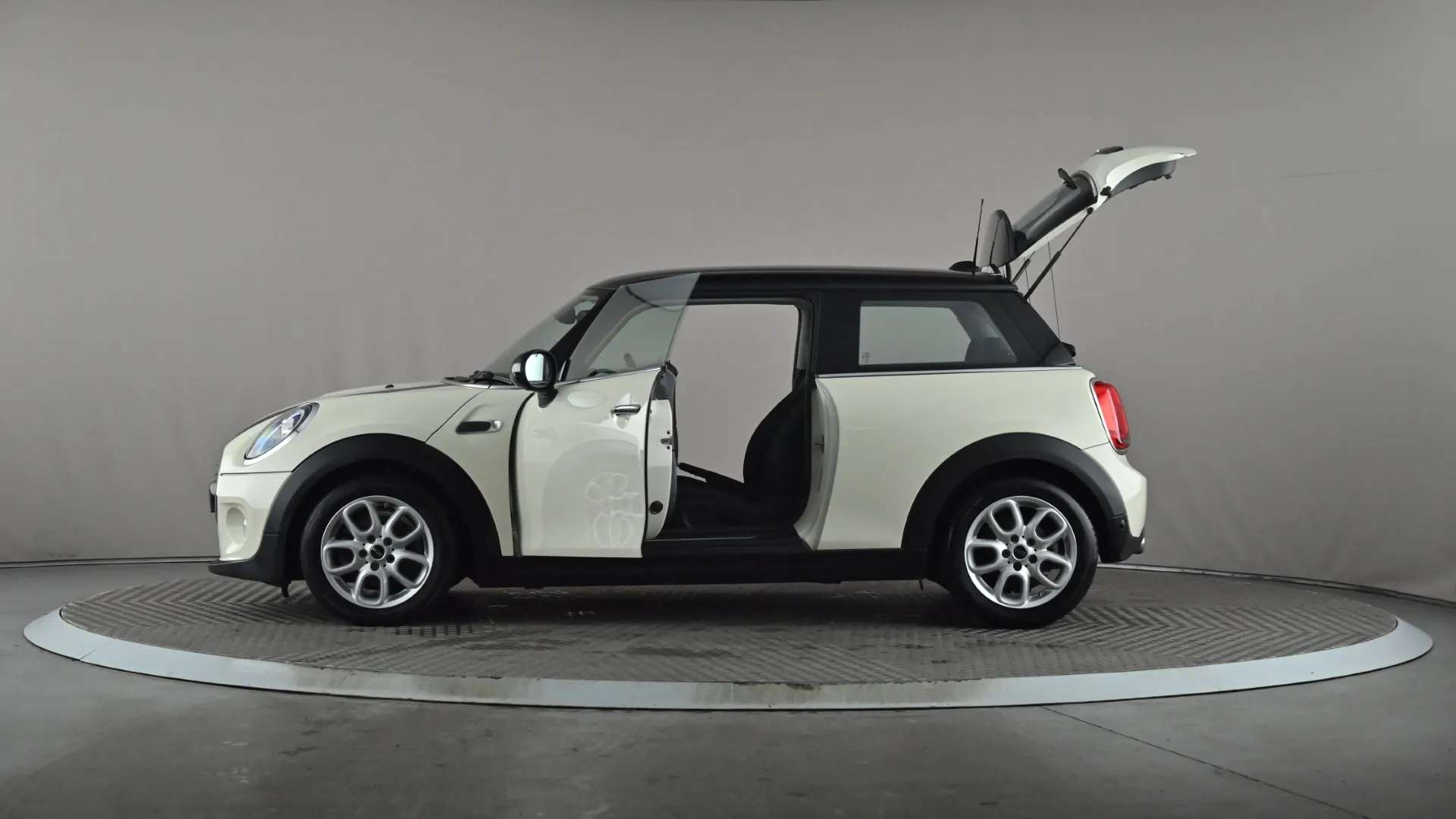 2018 MINI HATCH 2018 MINI HATCH