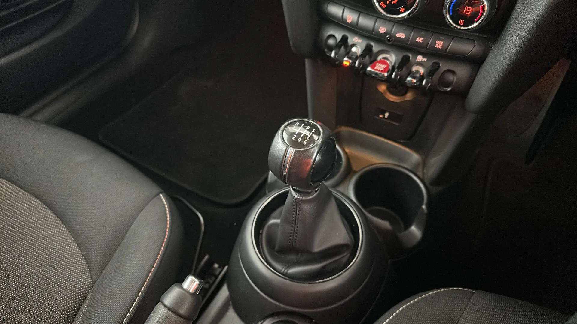 2018 MINI HATCH 2018 MINI HATCH