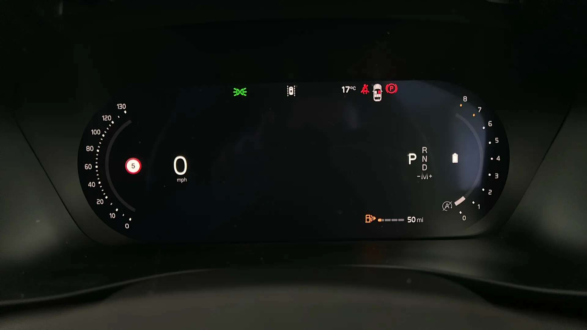 2025 VOLVO XC40 2025 VOLVO XC40