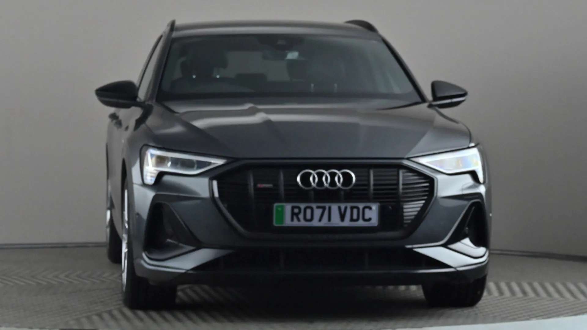 2021 AUDI E-TRON 2021 AUDI E-TRON