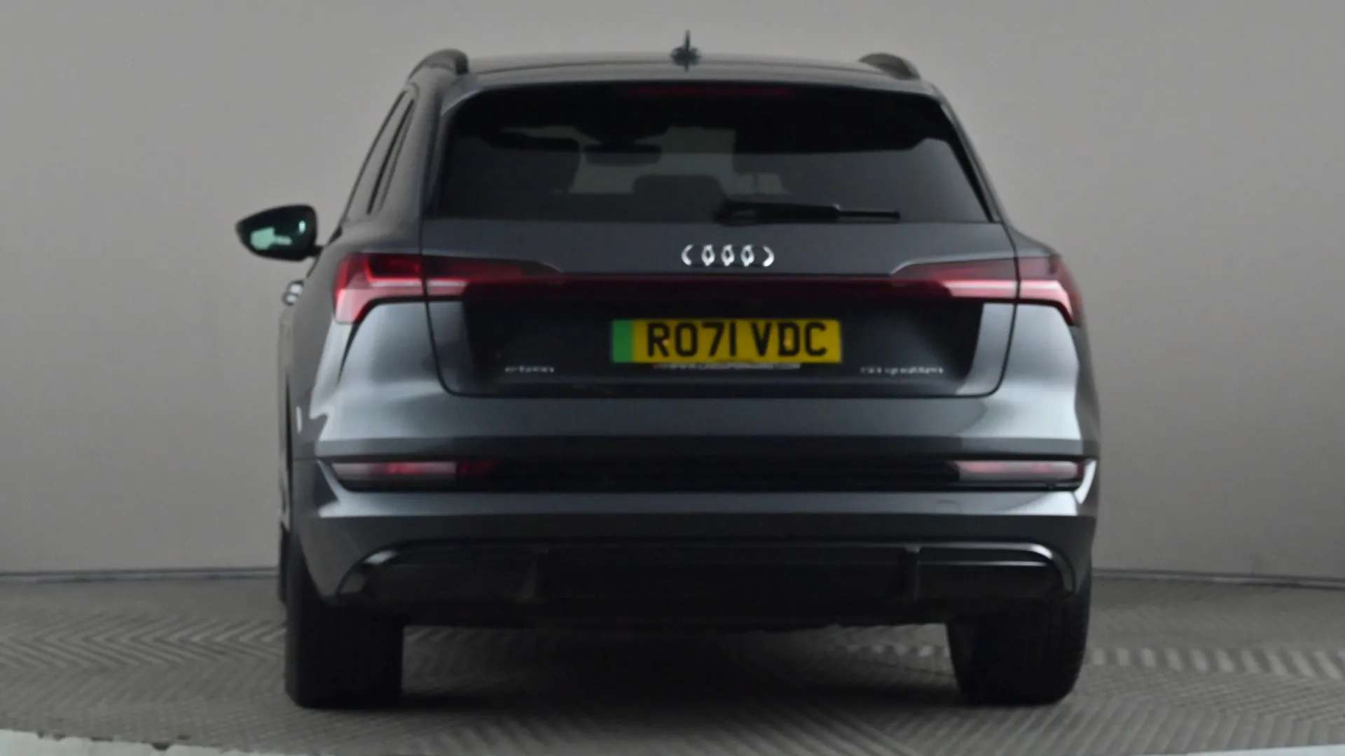 2021 AUDI E-TRON 2021 AUDI E-TRON