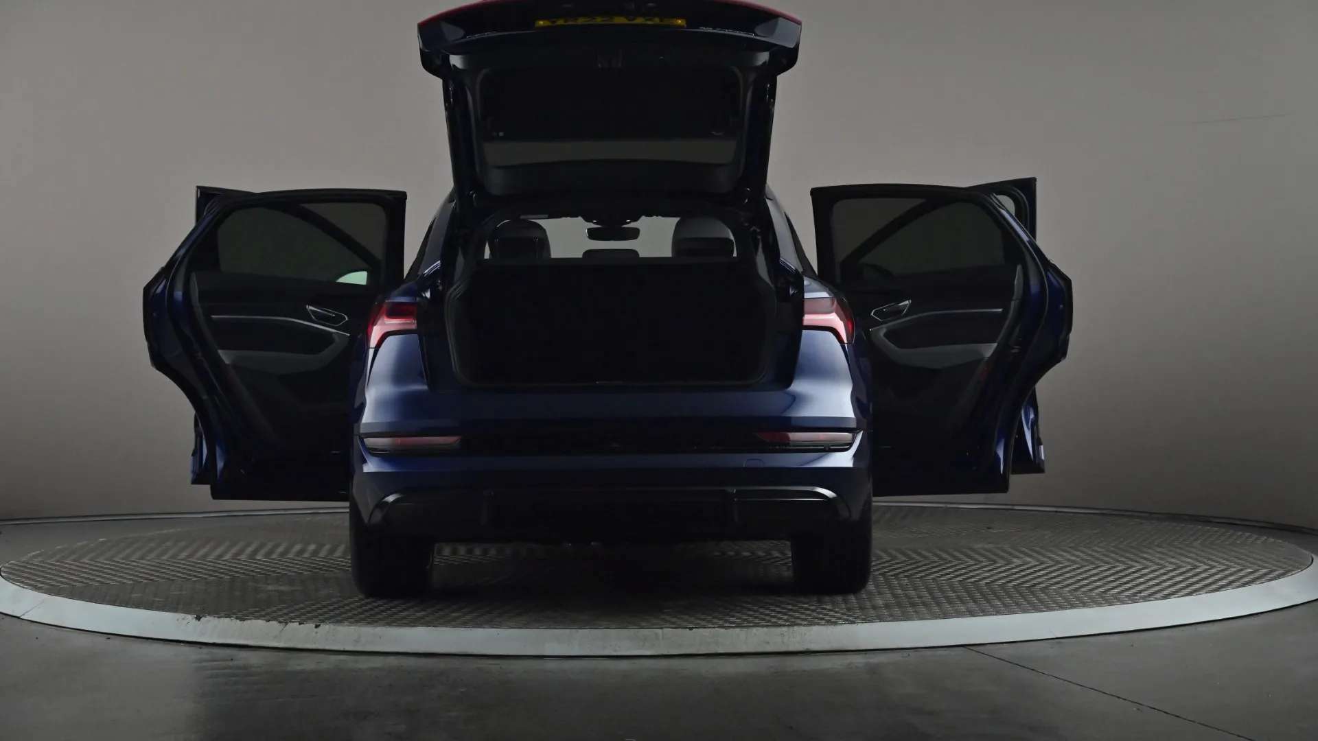 2022 AUDI E-TRON 2022 AUDI E-TRON