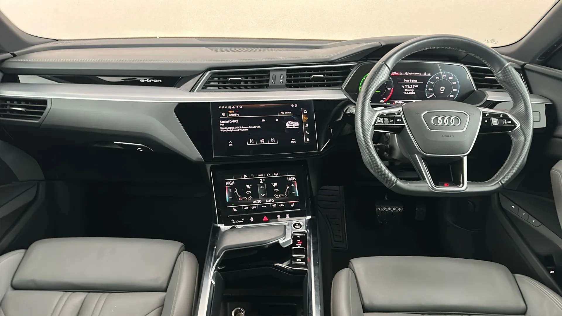 2022 AUDI E-TRON 2022 AUDI E-TRON