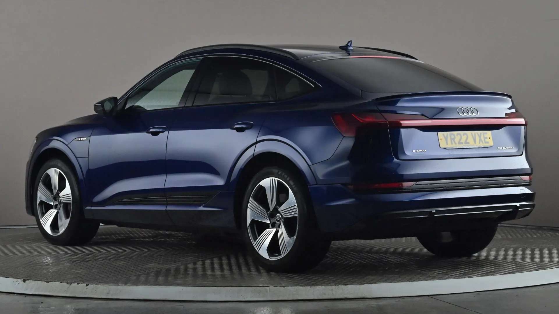 A 2022 AUDI E-TRON 230kW 50 Quattro 71kWh Black Edition Auto A 2022 AUDI E-TRON 230kW 50 Quattro 71kWh Black Edition Auto