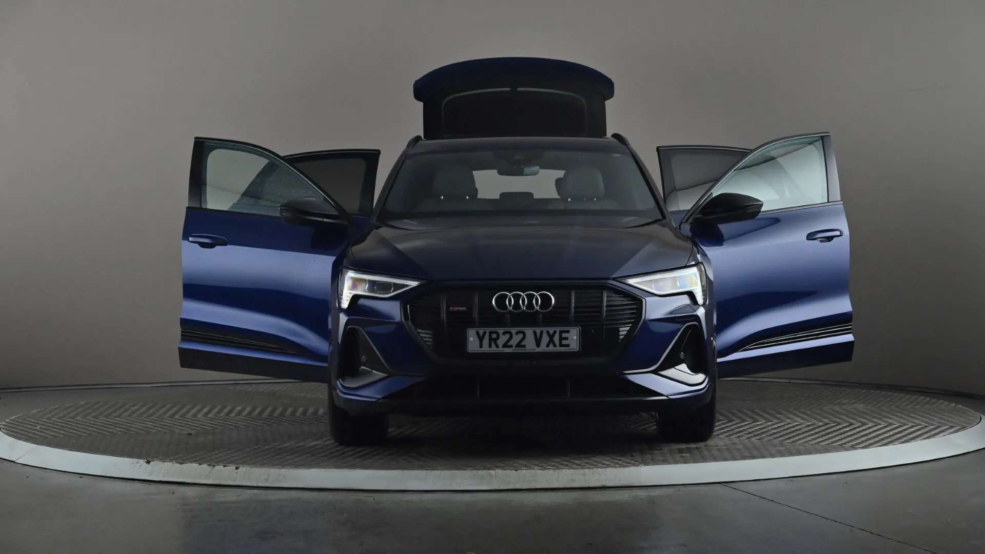 2022 AUDI E-TRON 2022 AUDI E-TRON