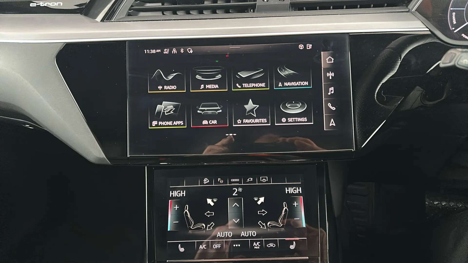 2022 AUDI E-TRON 2022 AUDI E-TRON