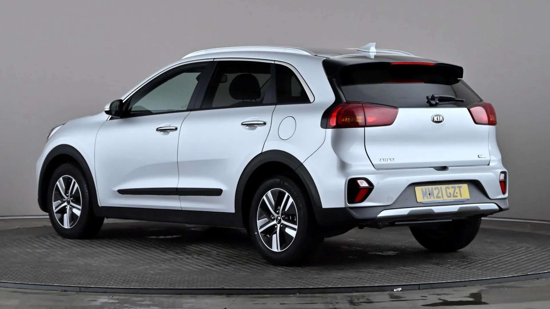 A 2021 KIA NIRO 1.6 GDi Hybrid 2 DCT A 2021 KIA NIRO 1.6 GDi Hybrid 2 DCT