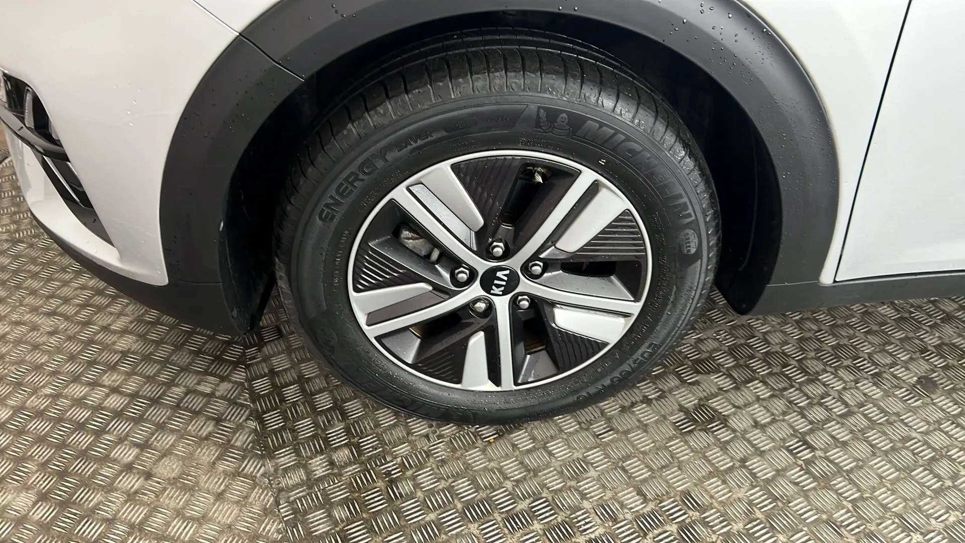 2021 KIA NIRO 2021 KIA NIRO