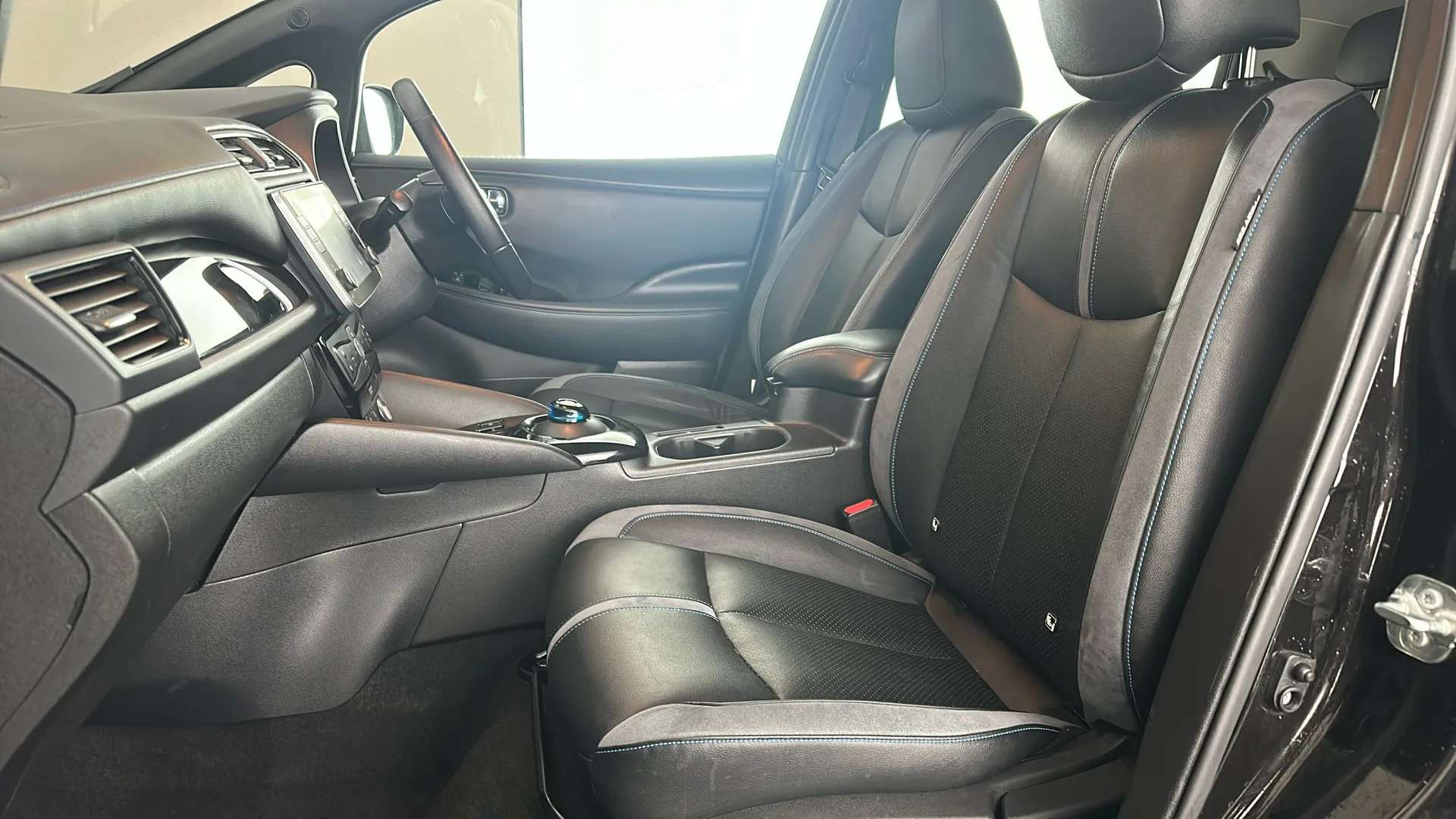 2022 NISSAN LEAF 2022 NISSAN LEAF