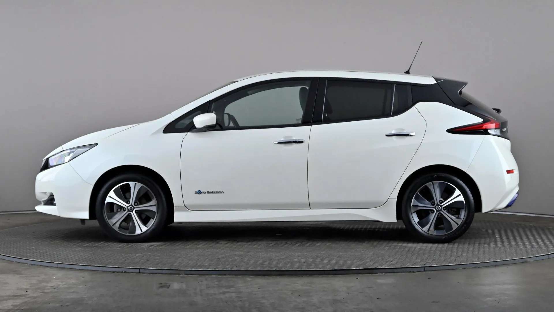 A 2020 NISSAN LEAF 110kW Tekna 40kWh Auto A 2020 NISSAN LEAF 110kW Tekna 40kWh Auto