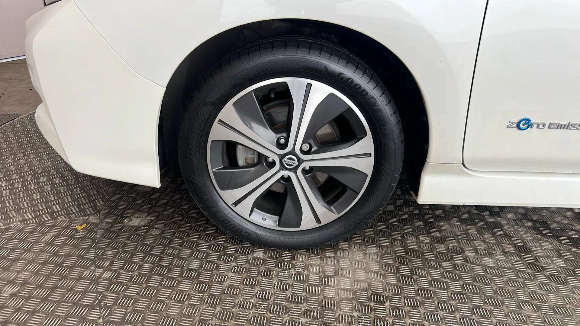 2020 NISSAN LEAF 2020 NISSAN LEAF