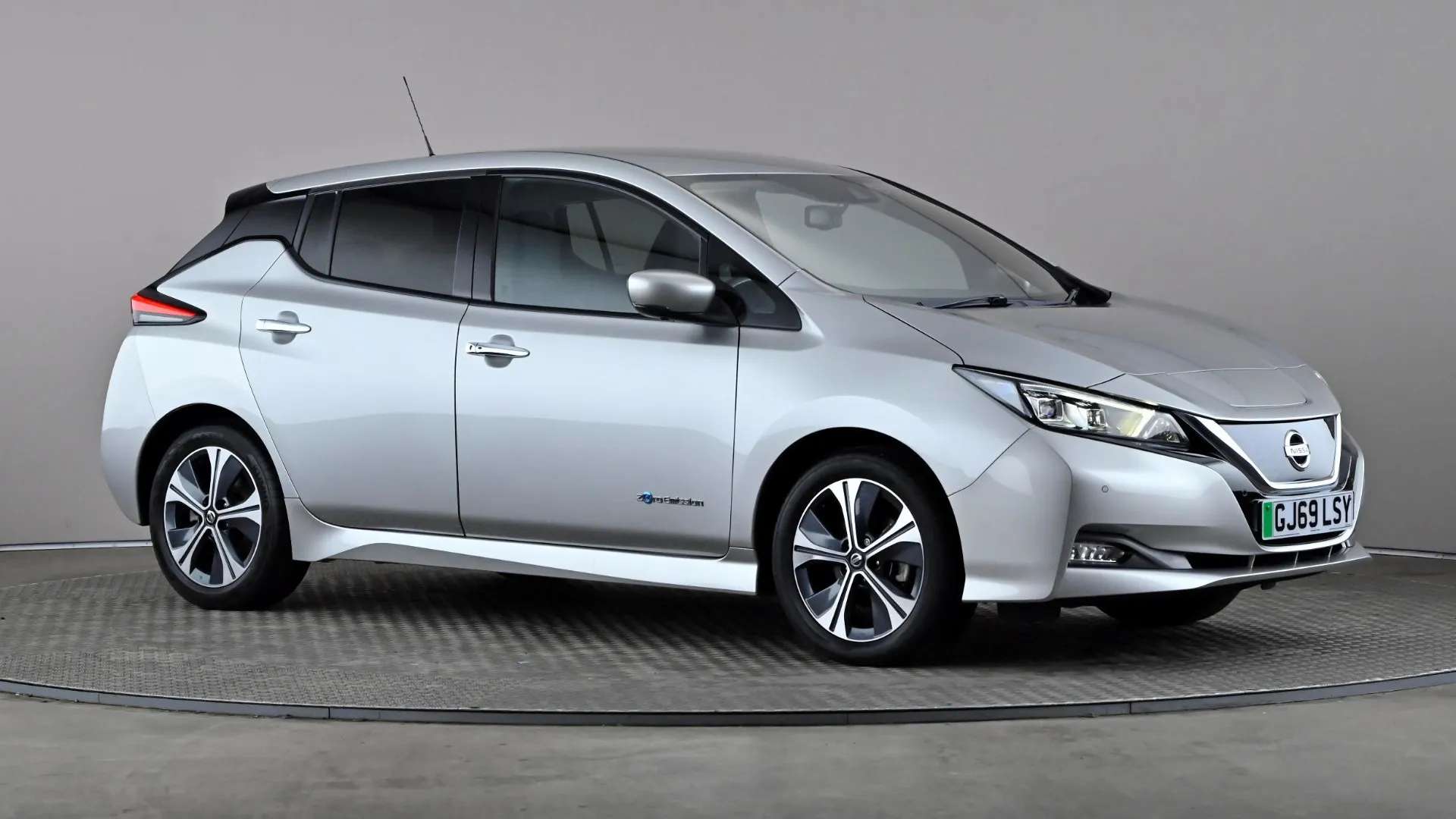 A 2019 NISSAN LEAF 110kW Tekna 40kWh Auto A 2019 NISSAN LEAF 110kW Tekna 40kWh Auto