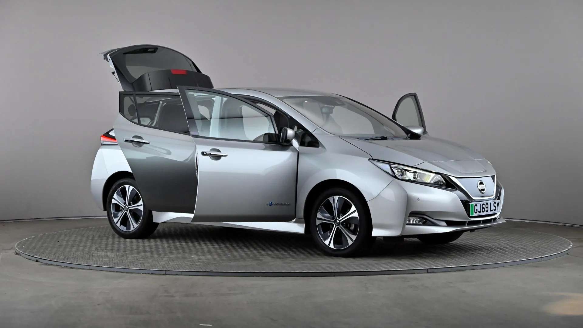 2019 NISSAN LEAF 2019 NISSAN LEAF