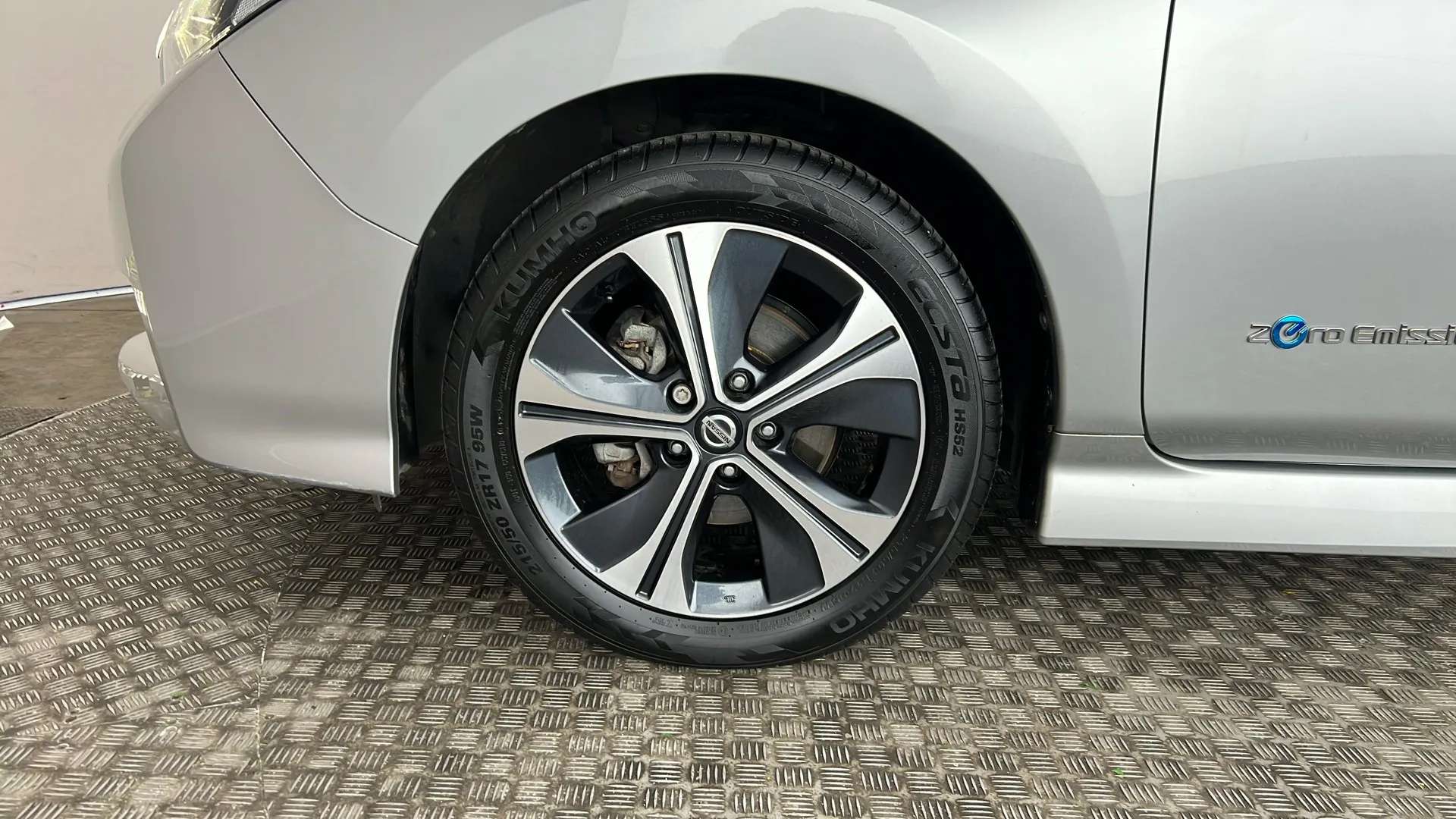 2019 NISSAN LEAF 2019 NISSAN LEAF