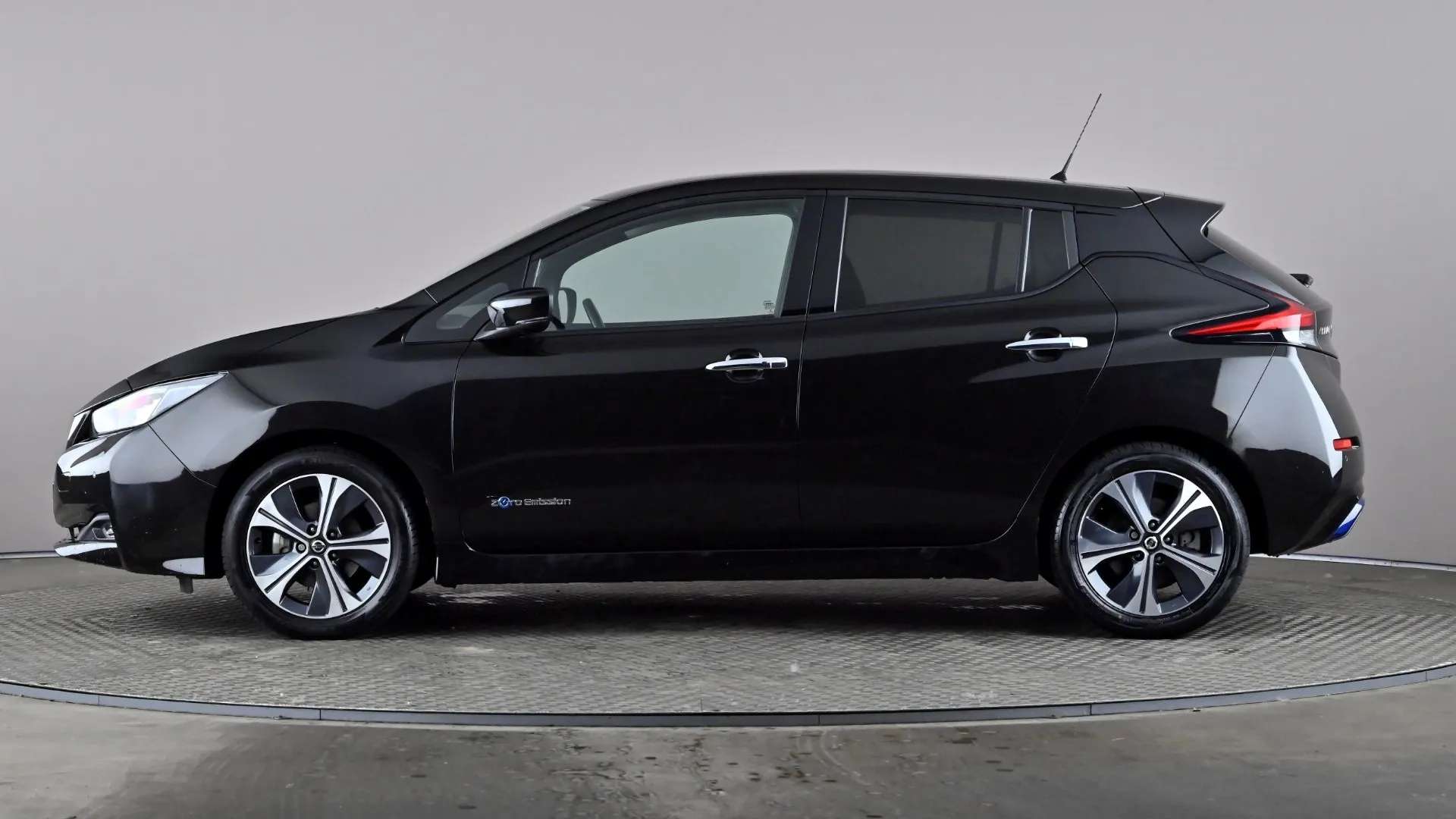 A 2019 NISSAN LEAF 110kW Tekna 40kWh Auto A 2019 NISSAN LEAF 110kW Tekna 40kWh Auto
