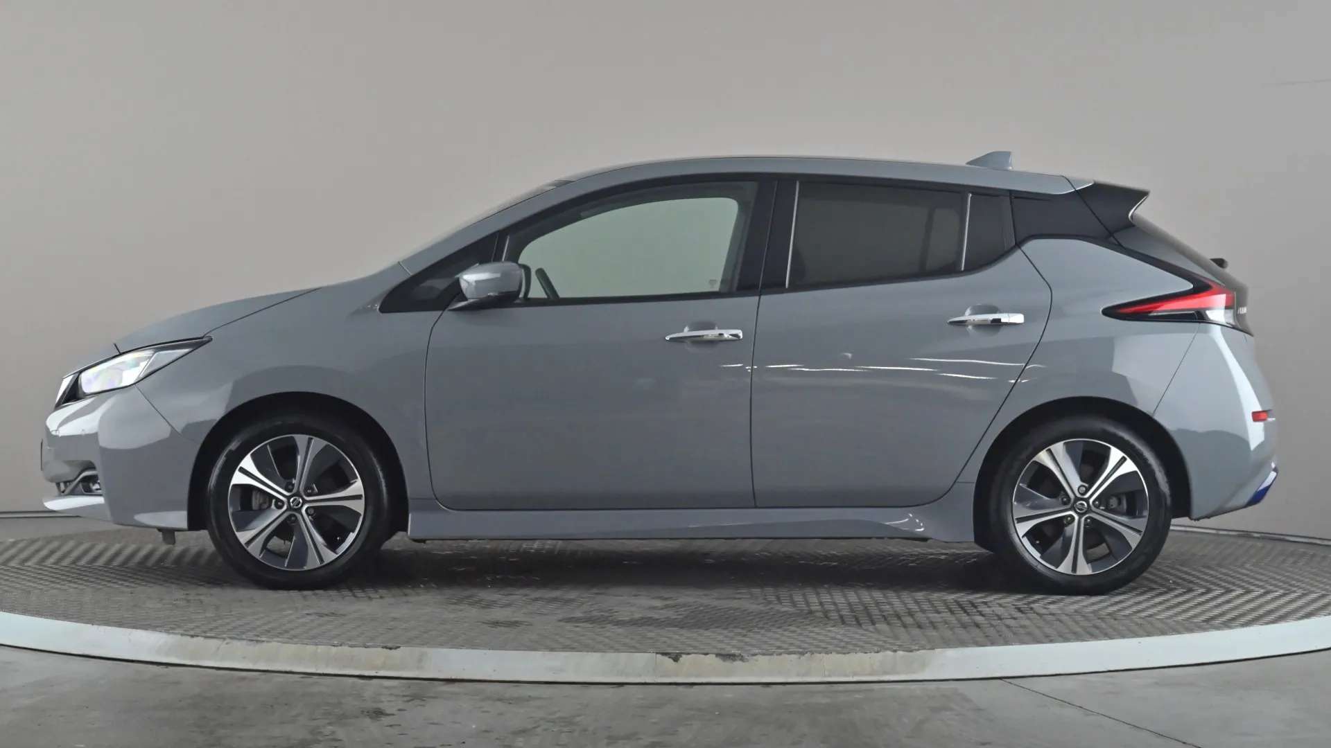 A 2021 NISSAN LEAF 110kW Tekna 40kWh Auto A 2021 NISSAN LEAF 110kW Tekna 40kWh Auto