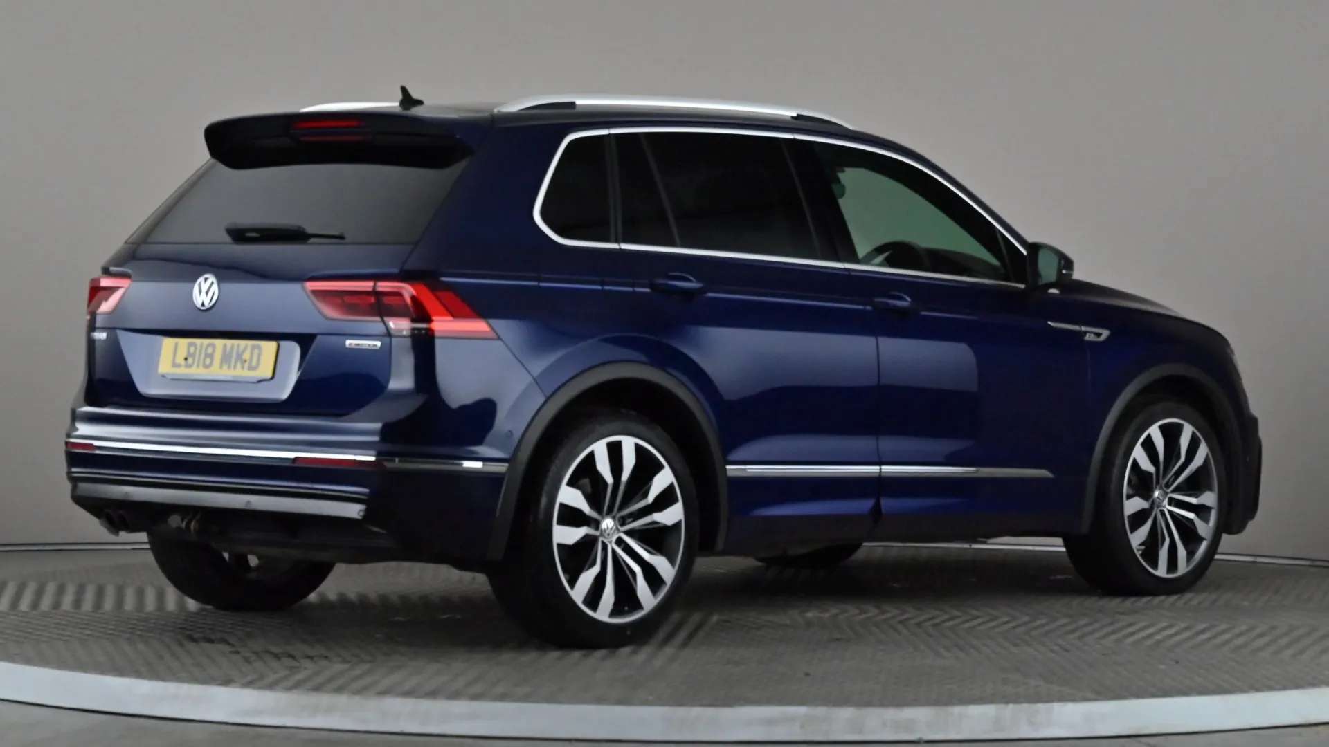 2018 VOLKSWAGEN TIGUAN 2018 VOLKSWAGEN TIGUAN