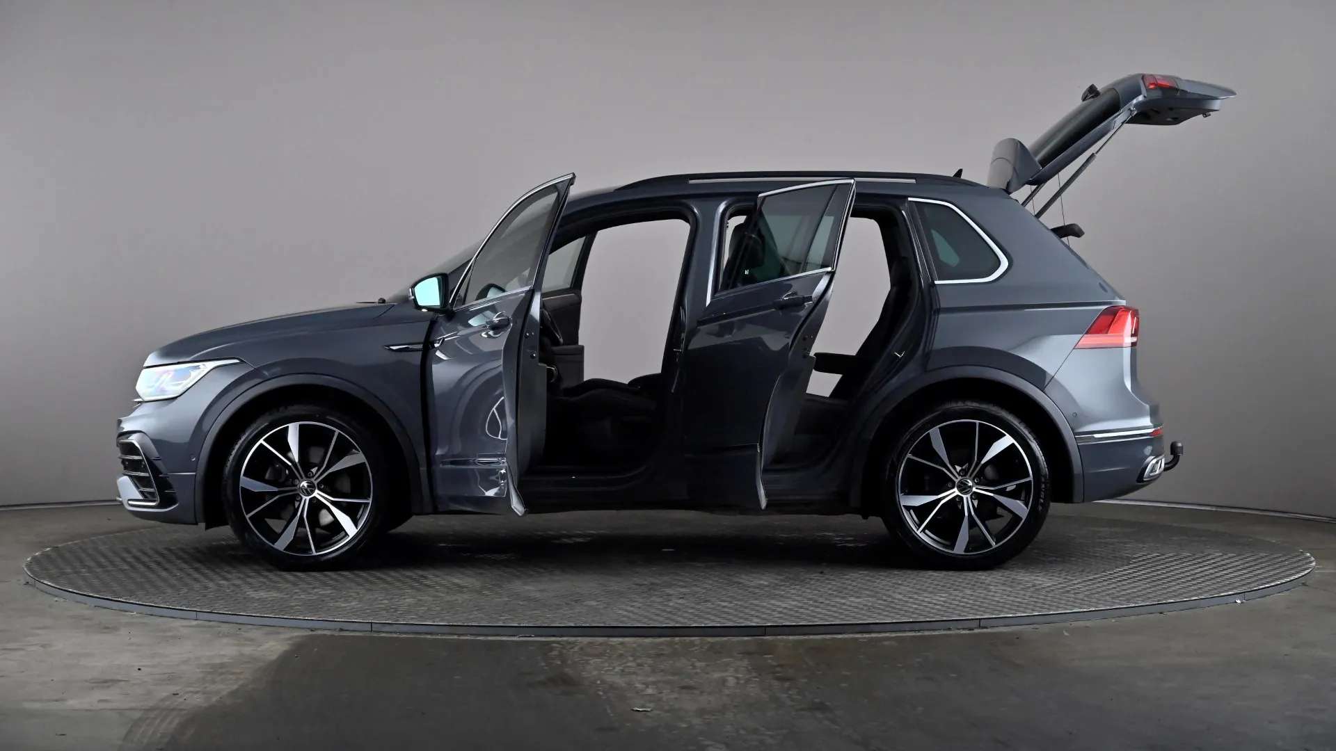 2021 VOLKSWAGEN TIGUAN 2021 VOLKSWAGEN TIGUAN