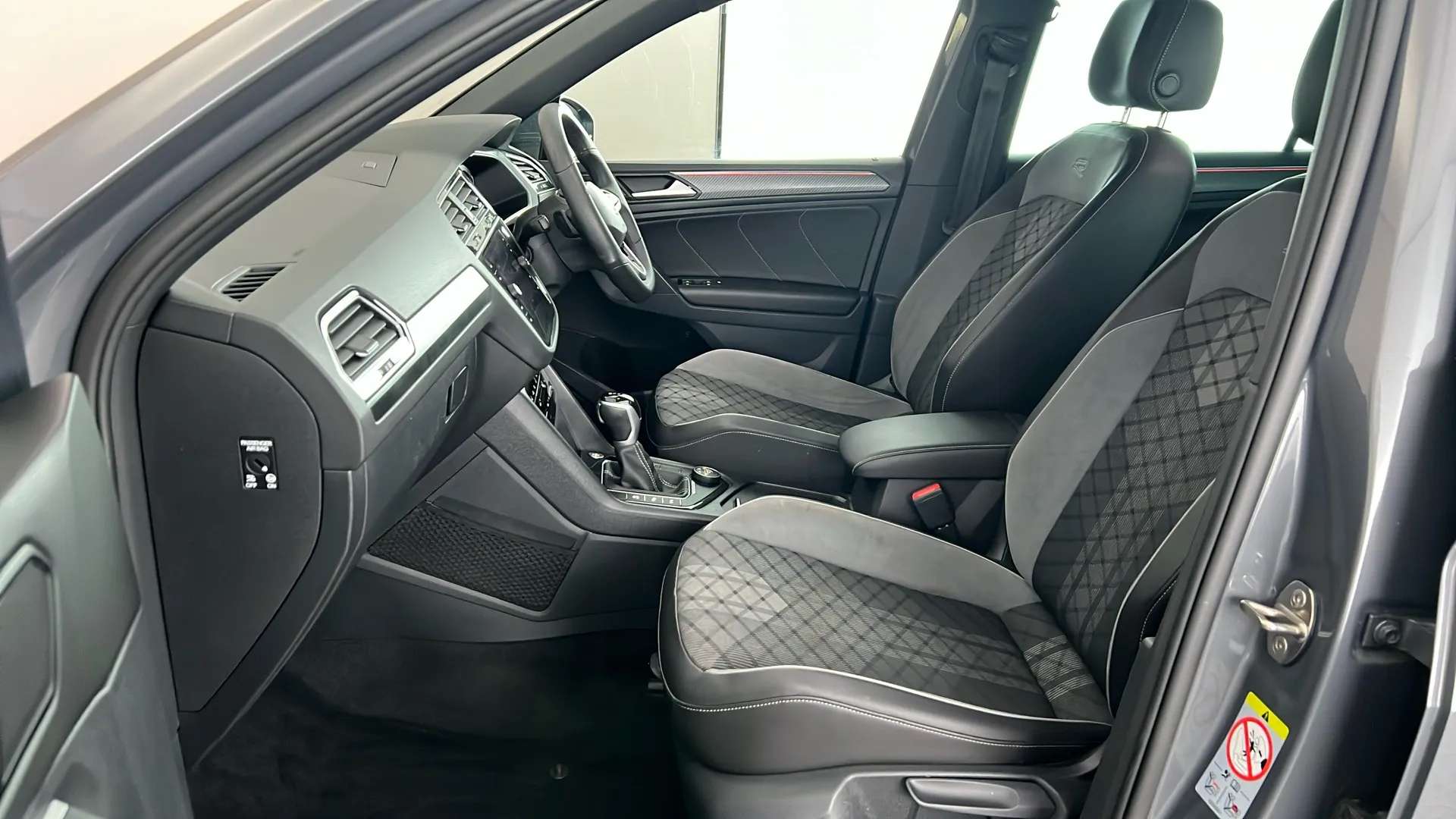 2021 VOLKSWAGEN TIGUAN 2021 VOLKSWAGEN TIGUAN