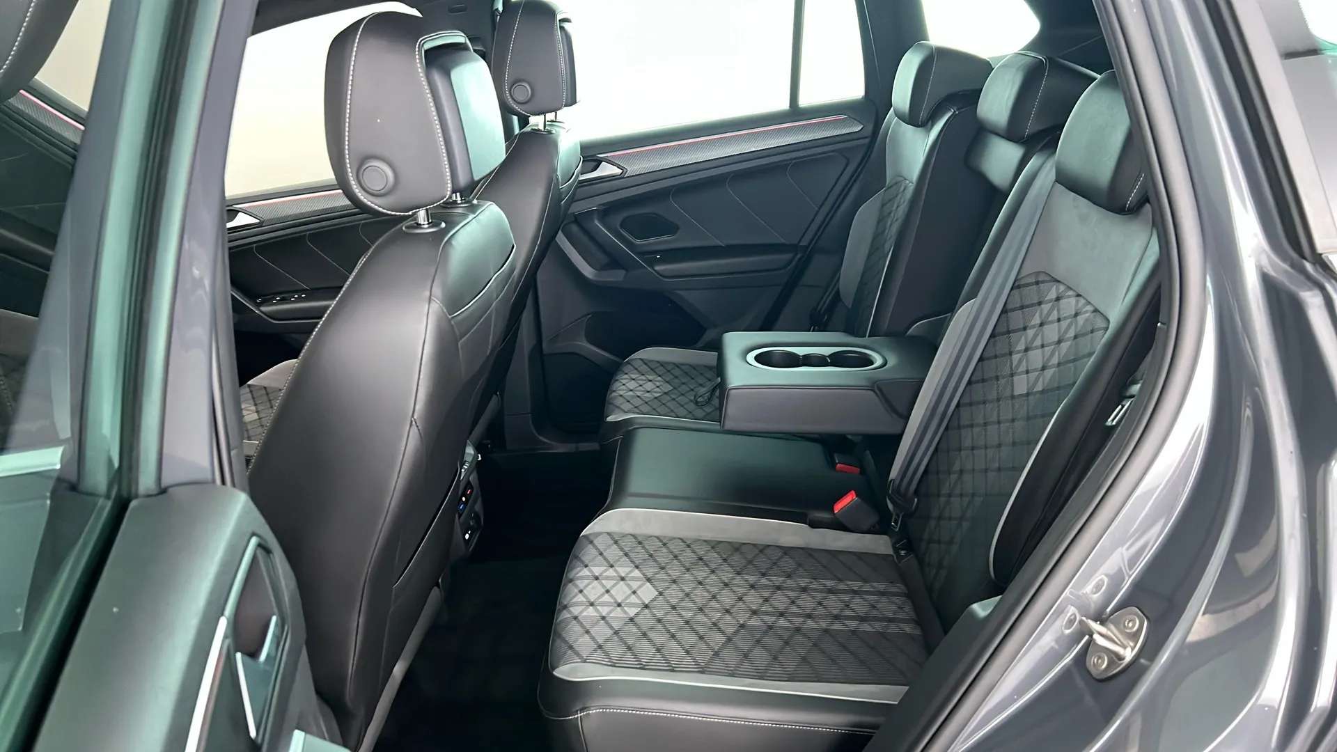 2021 VOLKSWAGEN TIGUAN 2021 VOLKSWAGEN TIGUAN