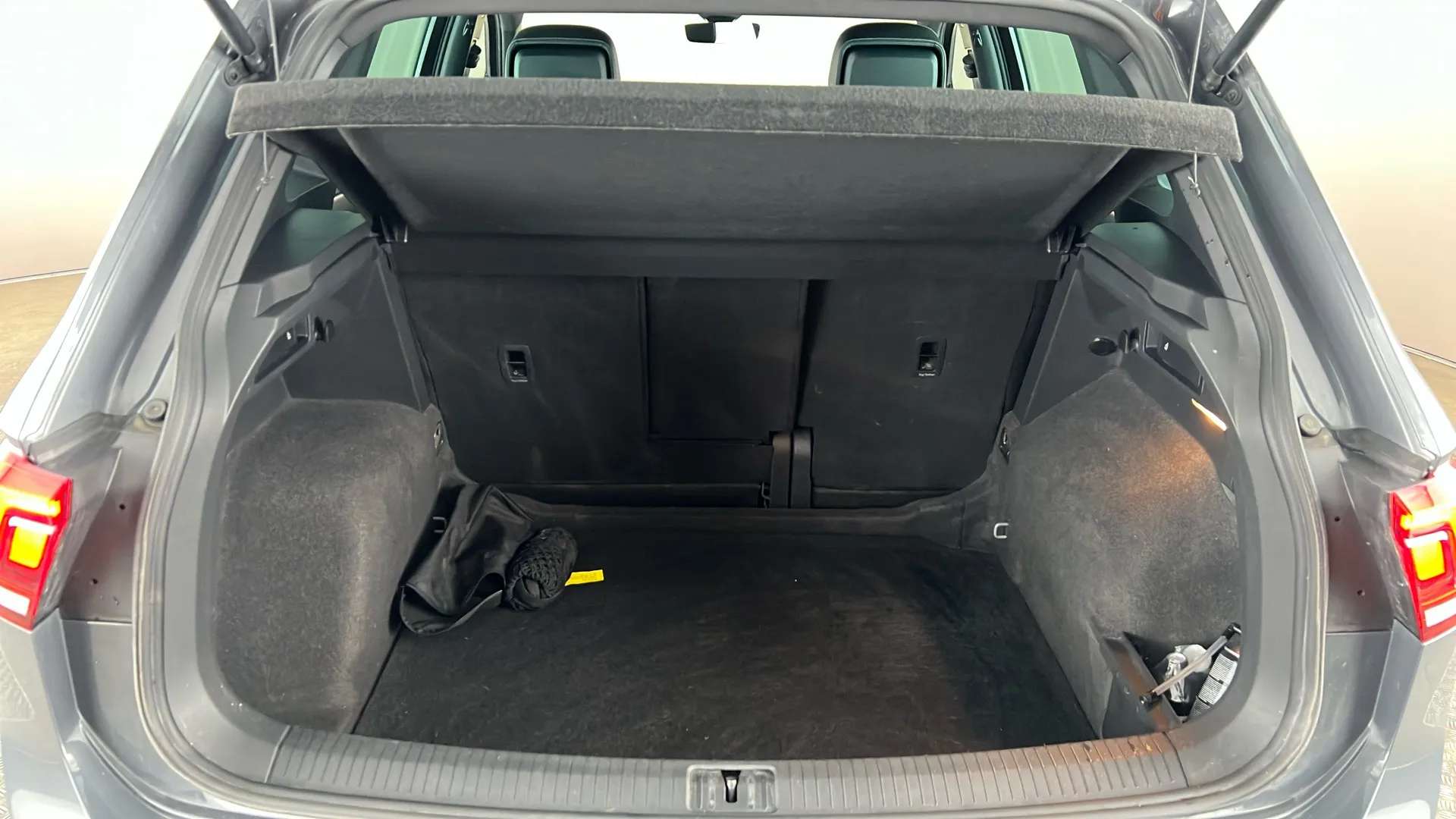 2021 VOLKSWAGEN TIGUAN 2021 VOLKSWAGEN TIGUAN