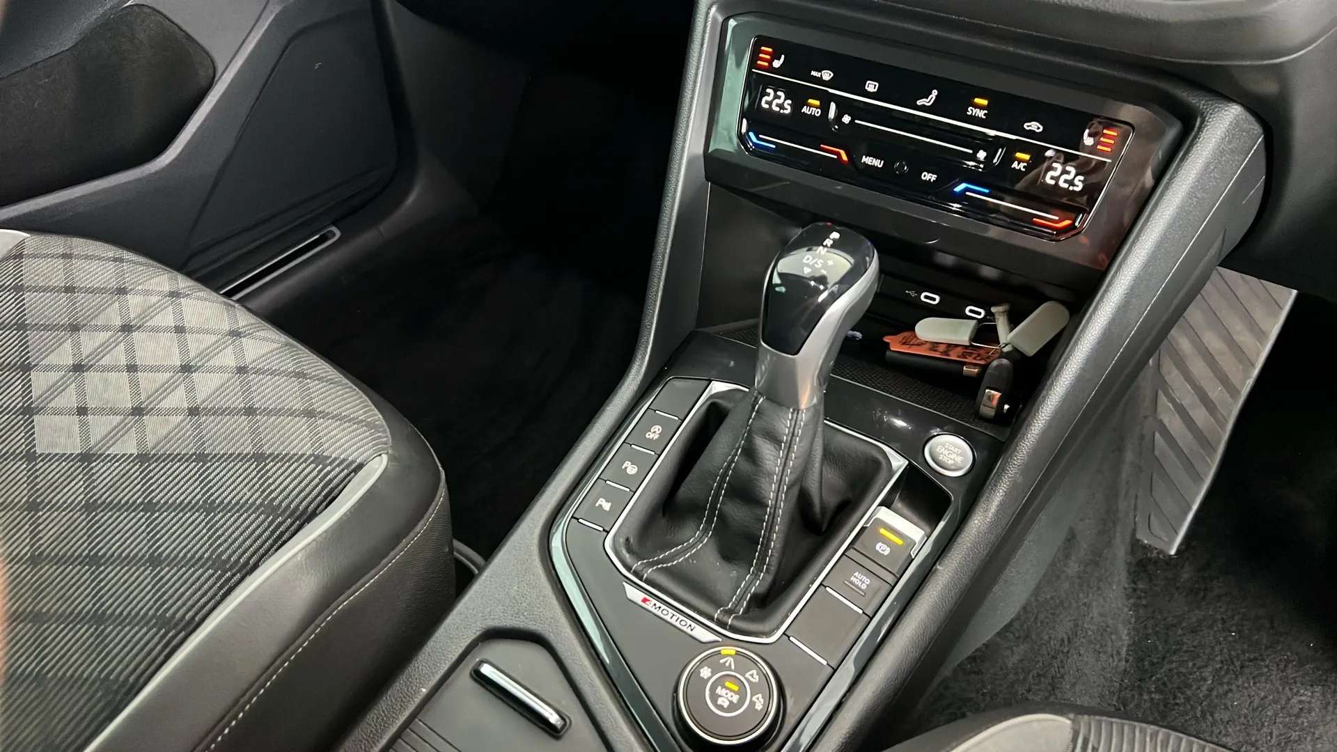 2021 VOLKSWAGEN TIGUAN 2021 VOLKSWAGEN TIGUAN