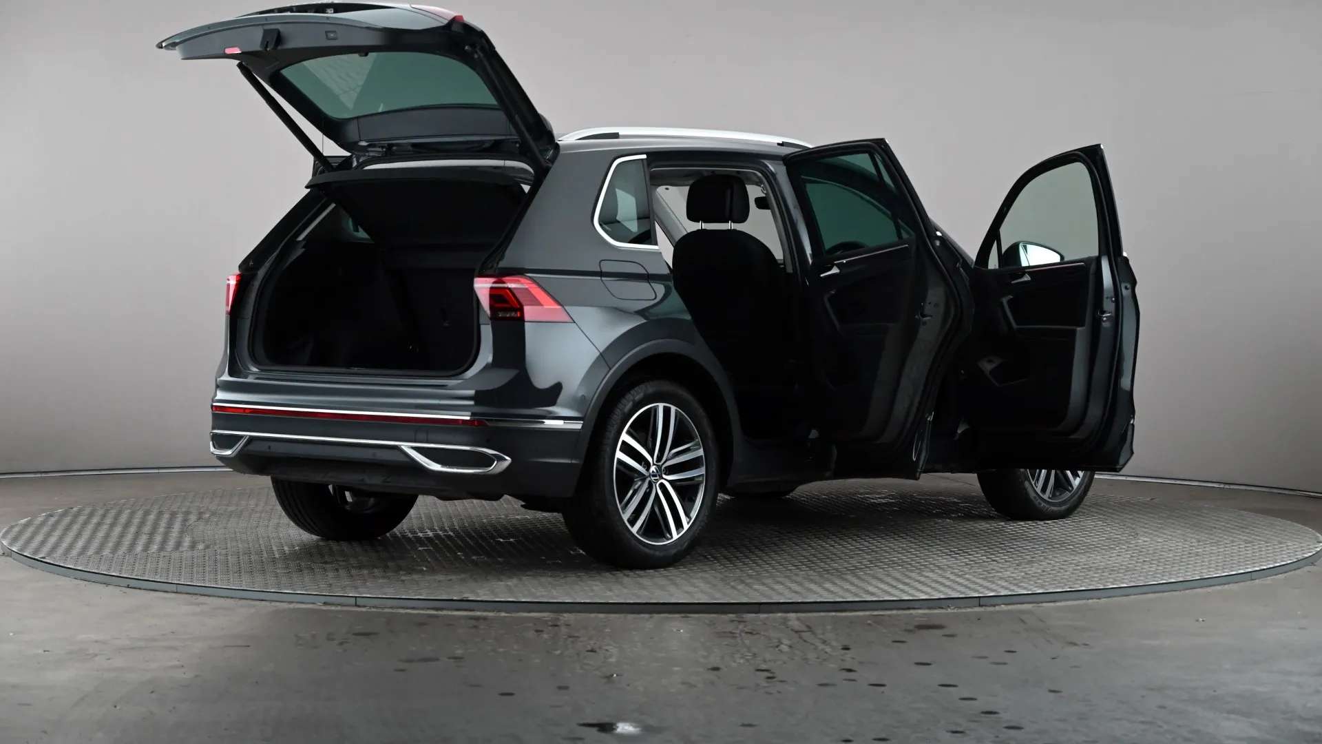 2023 VOLKSWAGEN TIGUAN 2023 VOLKSWAGEN TIGUAN