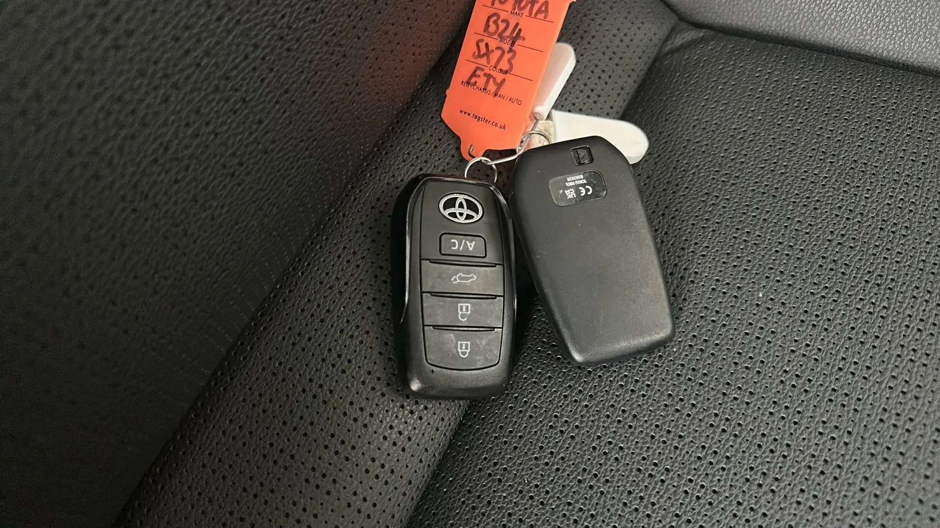 2024 TOYOTA BZ4X 2024 TOYOTA BZ4X