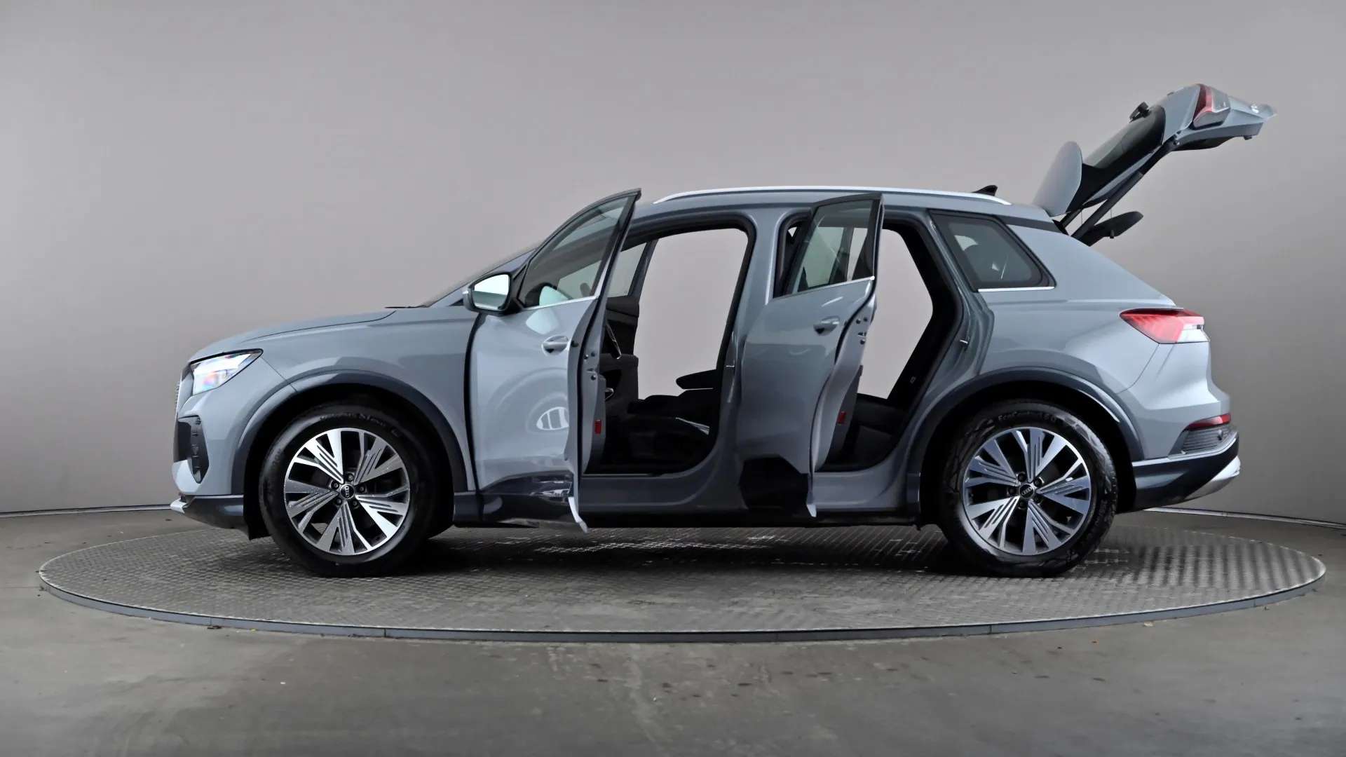 2022 AUDI Q4 2022 AUDI Q4