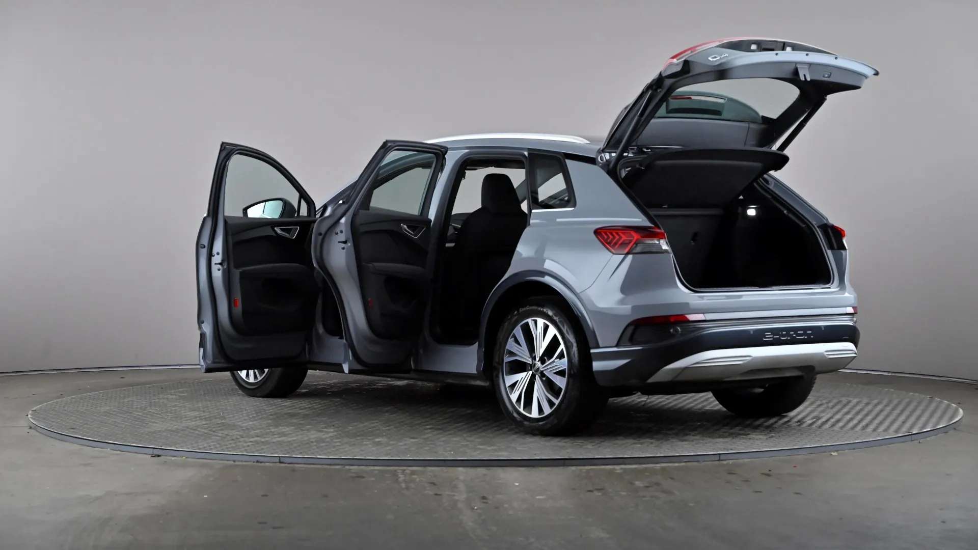 2022 AUDI Q4 2022 AUDI Q4