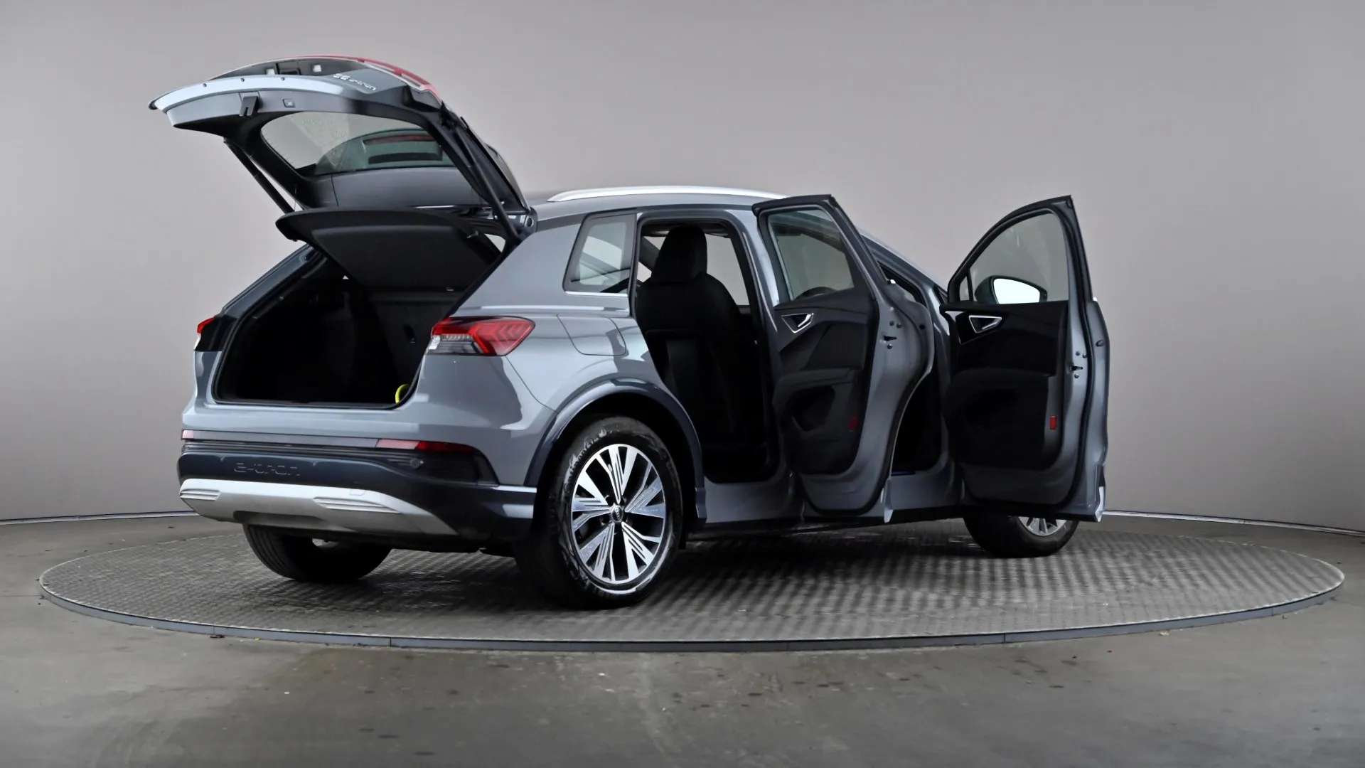 2022 AUDI Q4 2022 AUDI Q4