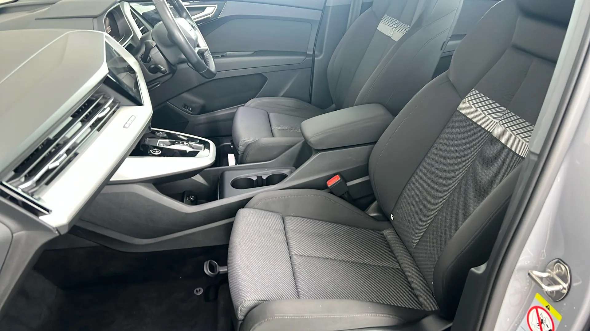 2022 AUDI Q4 2022 AUDI Q4