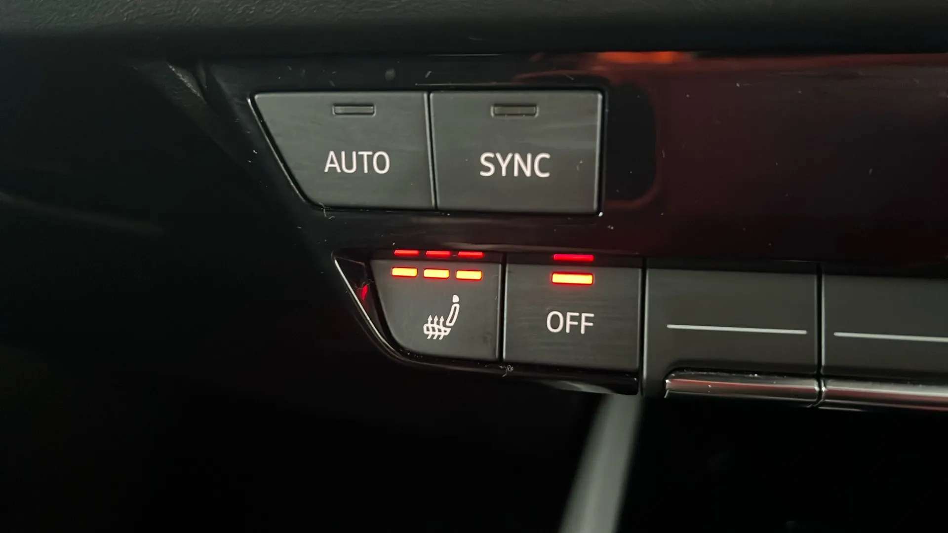 2022 AUDI Q4 2022 AUDI Q4