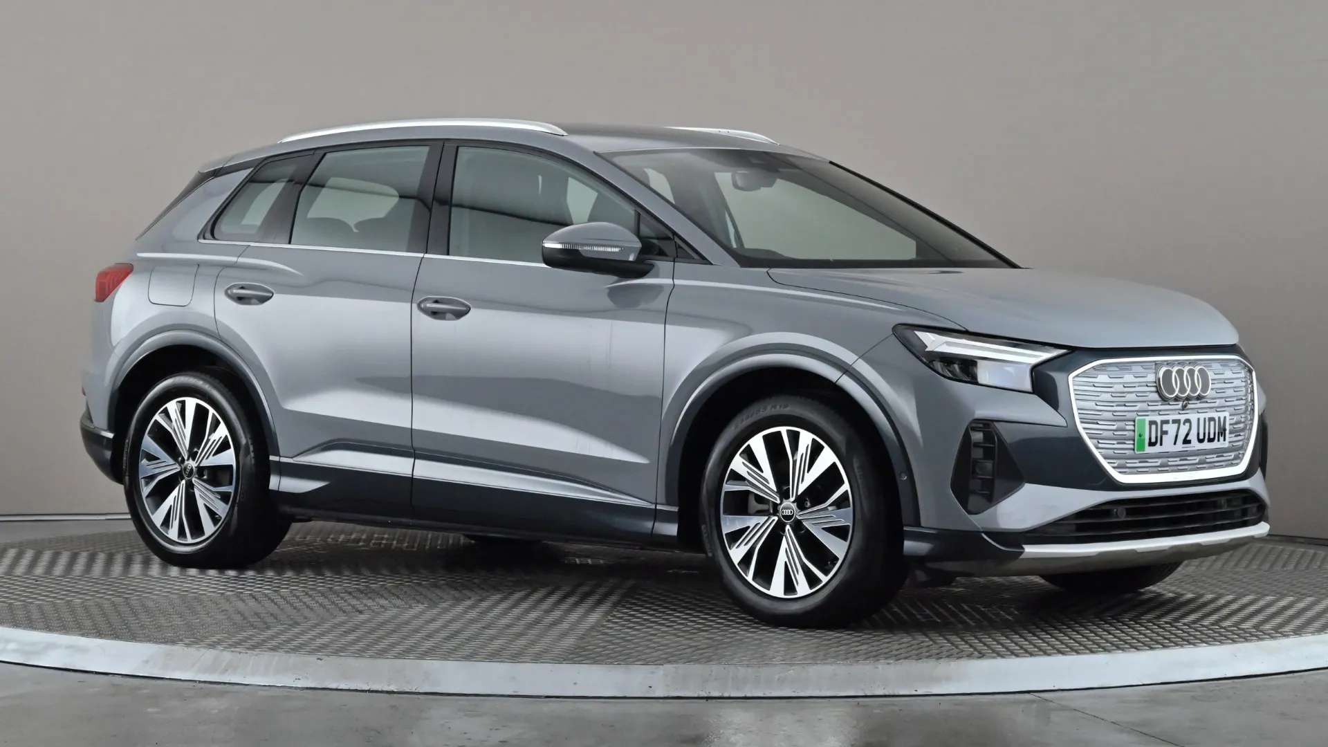 2023 AUDI Q4 2023 AUDI Q4