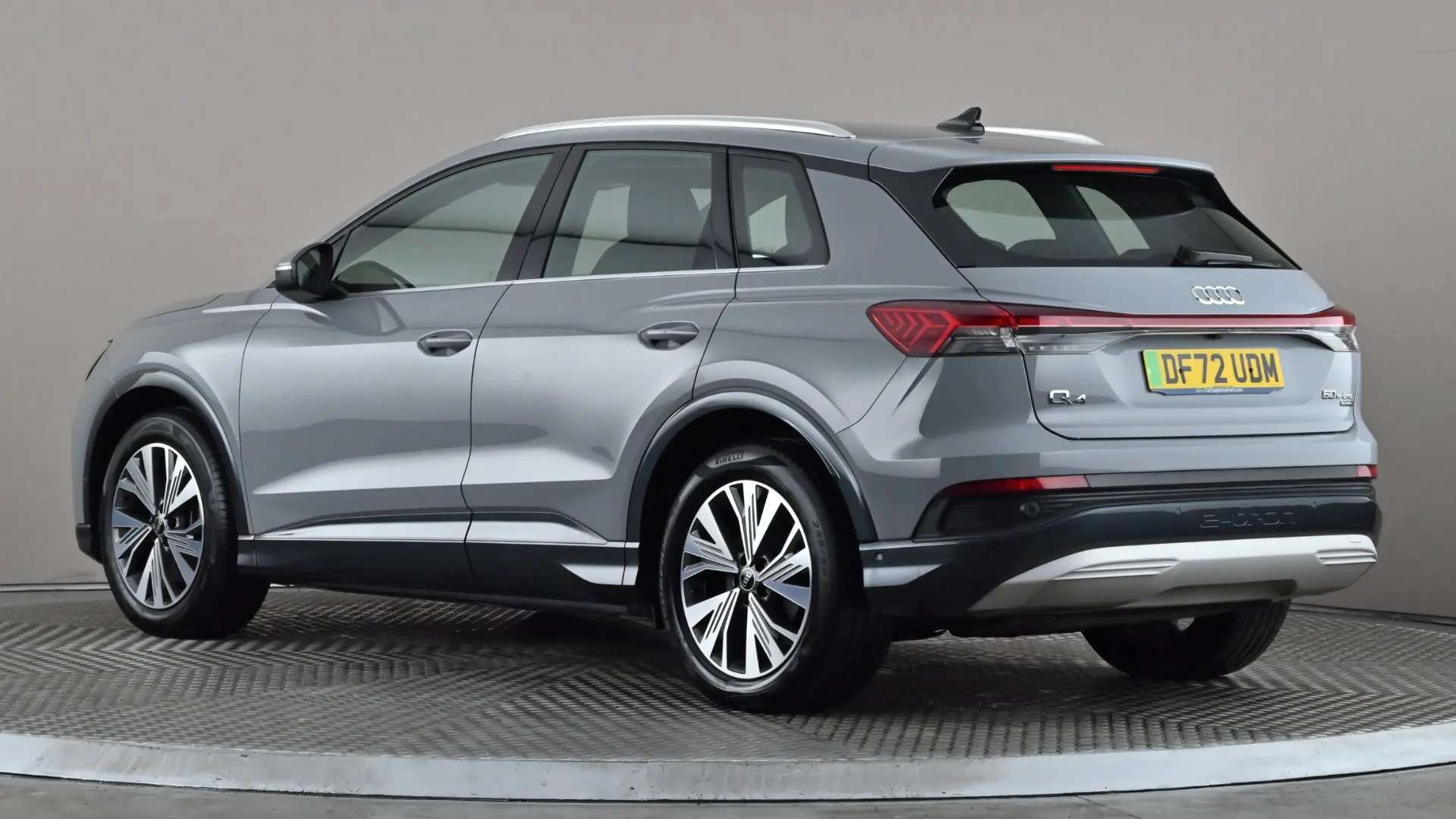 2023 AUDI Q4 2023 AUDI Q4