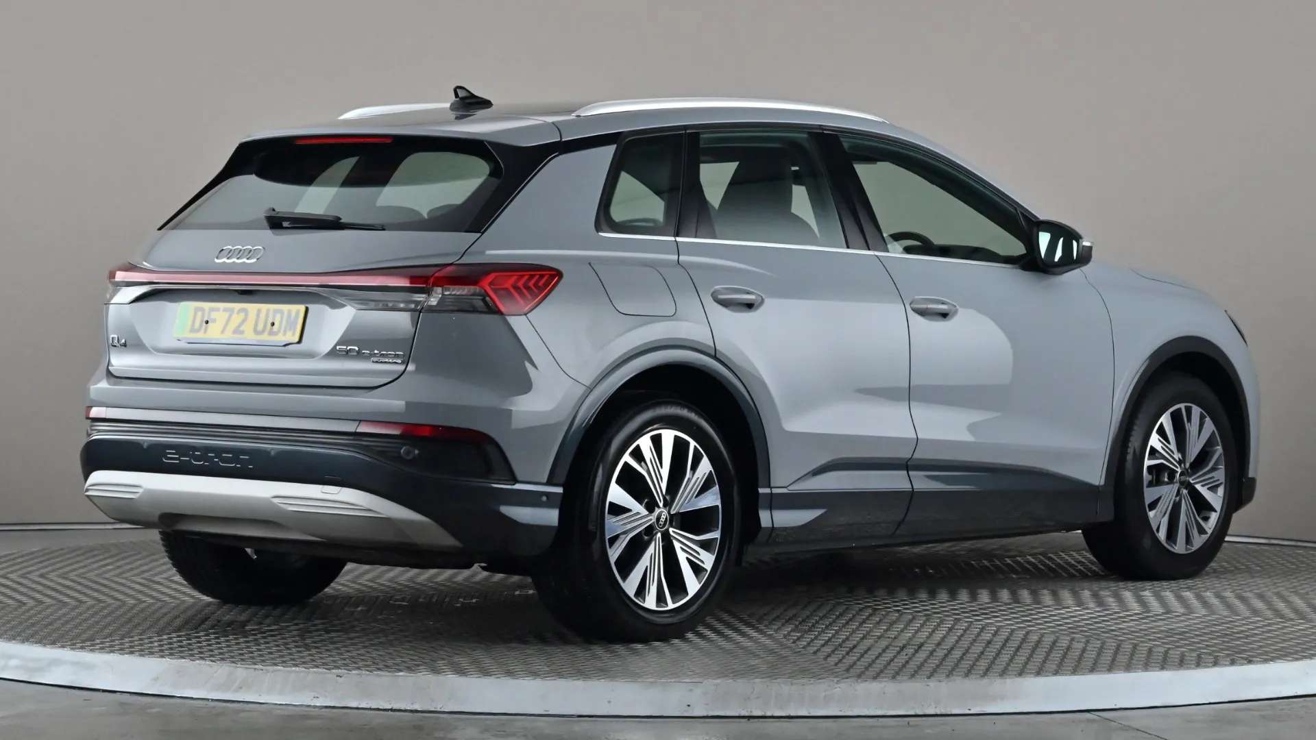 2023 AUDI Q4 2023 AUDI Q4