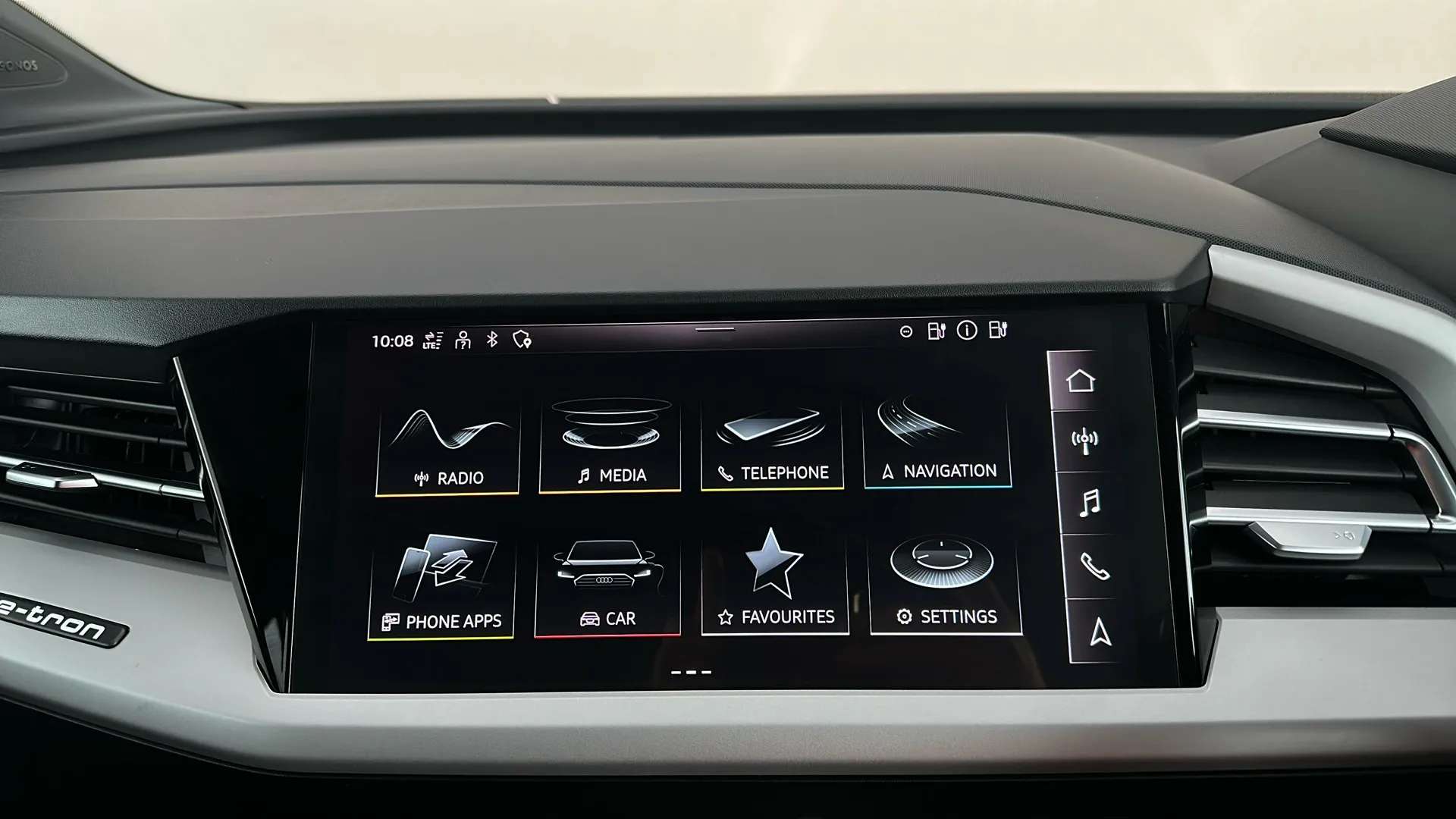 2023 AUDI Q4 2023 AUDI Q4